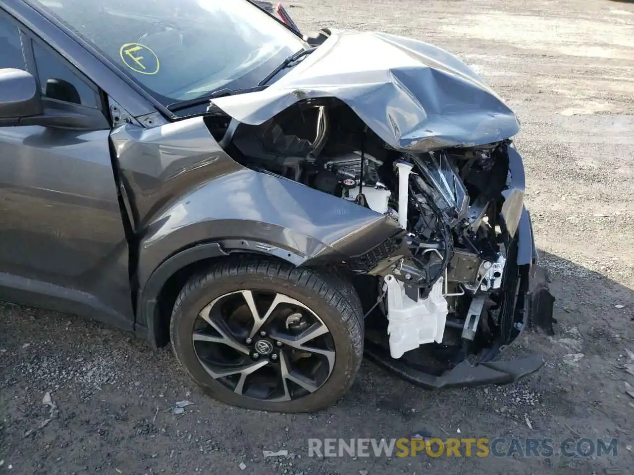 9 Photograph of a damaged car NMTKHMBX4KR088391 TOYOTA C-HR 2019