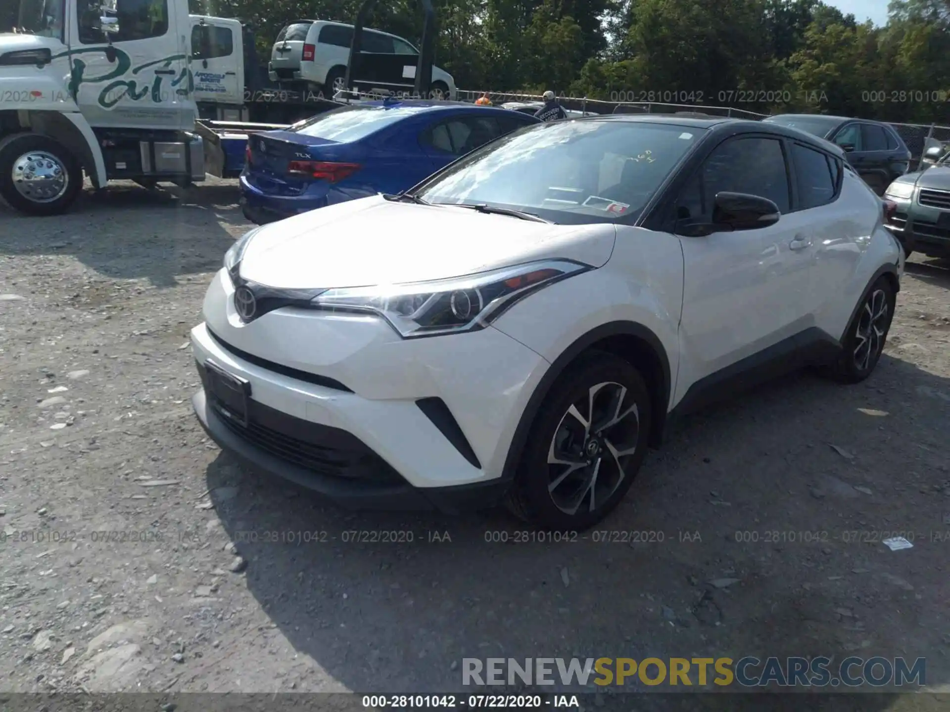 2 Фотография поврежденного автомобиля NMTKHMBX4KR090433 TOYOTA C-HR 2019