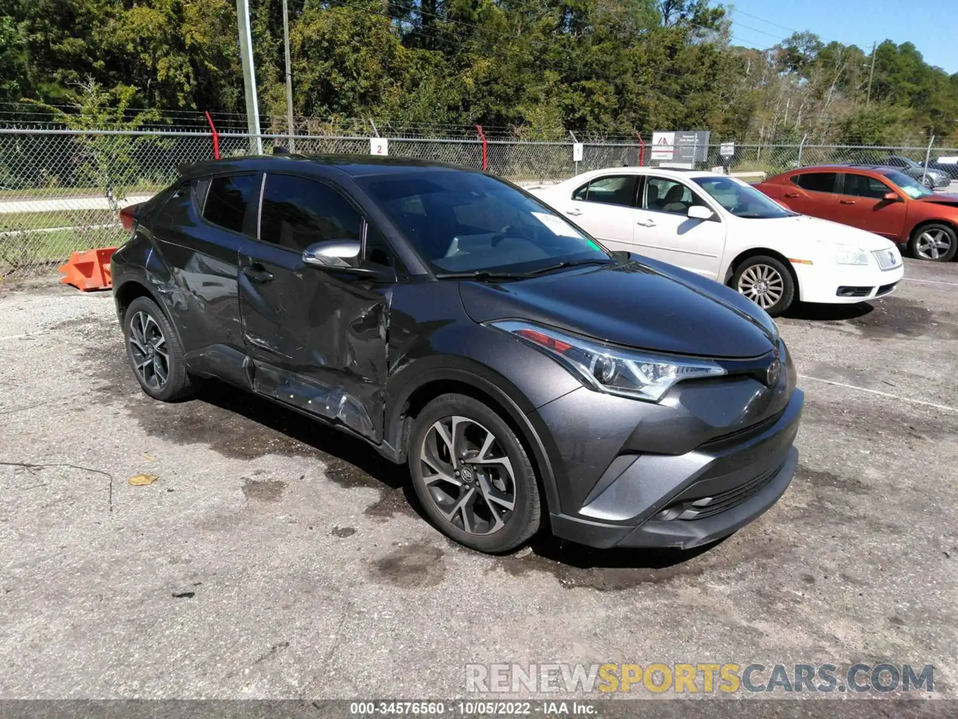 1 Photograph of a damaged car NMTKHMBX4KR091758 TOYOTA C-HR 2019