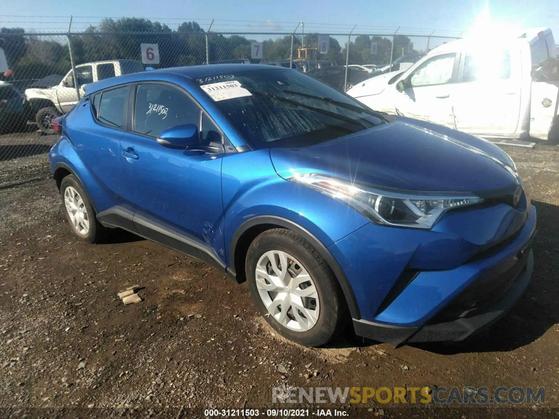 1 Фотография поврежденного автомобиля NMTKHMBX4KR094952 TOYOTA C-HR 2019