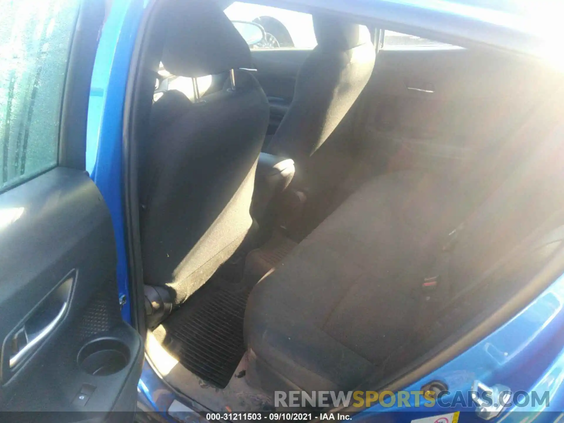 8 Photograph of a damaged car NMTKHMBX4KR094952 TOYOTA C-HR 2019