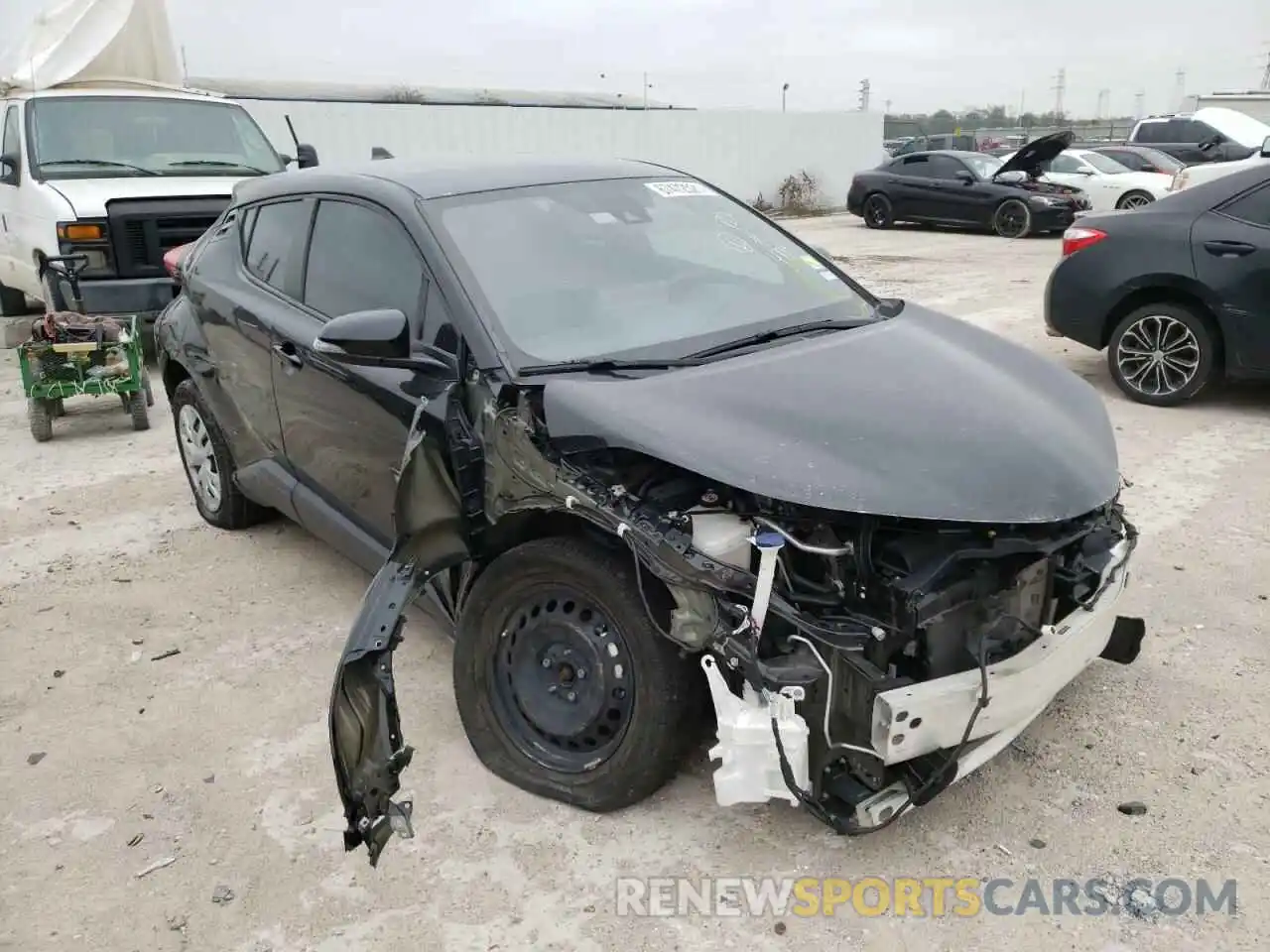 1 Photograph of a damaged car NMTKHMBX4KR098466 TOYOTA C-HR 2019