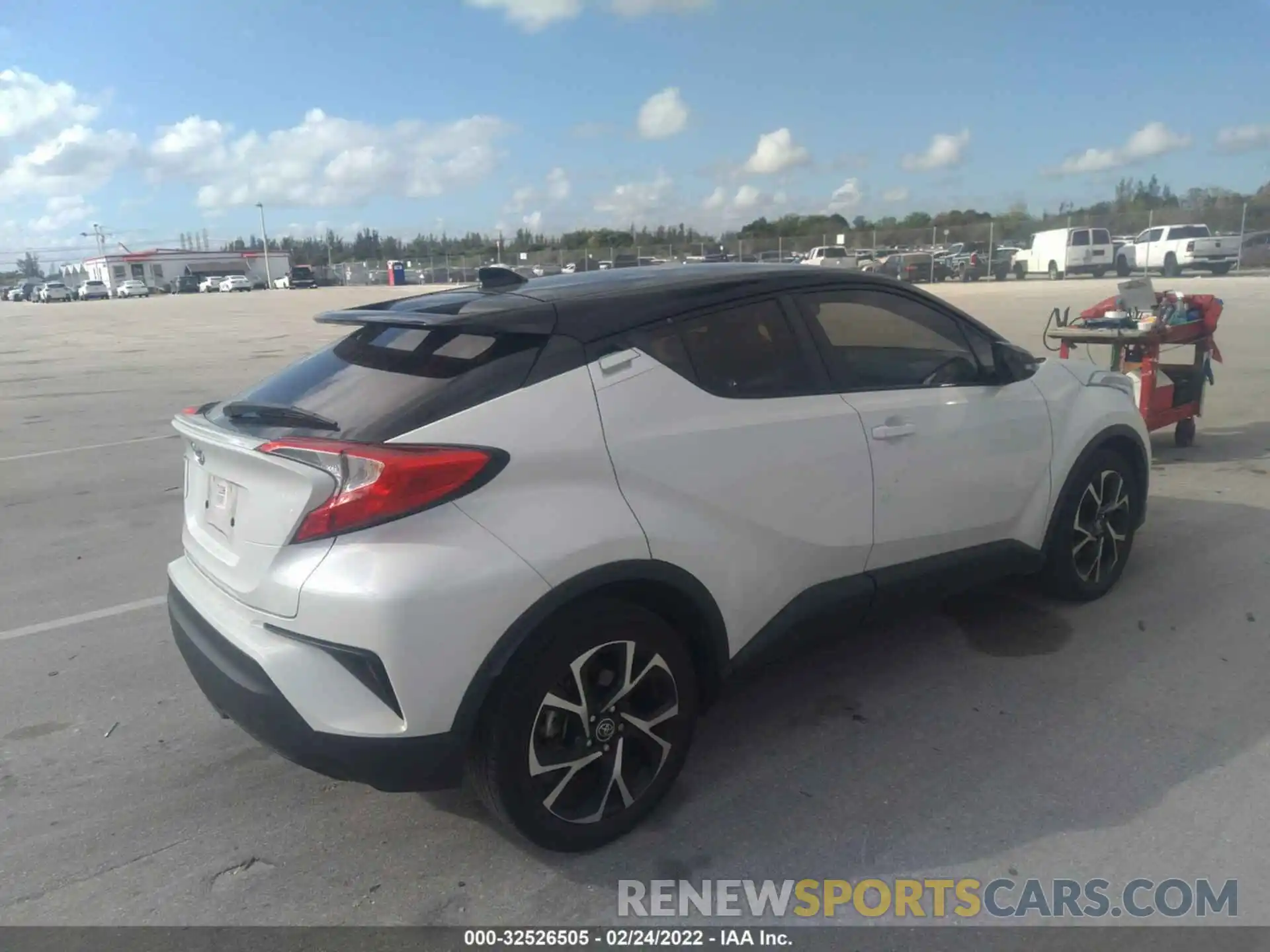 4 Photograph of a damaged car NMTKHMBX4KR099763 TOYOTA C-HR 2019