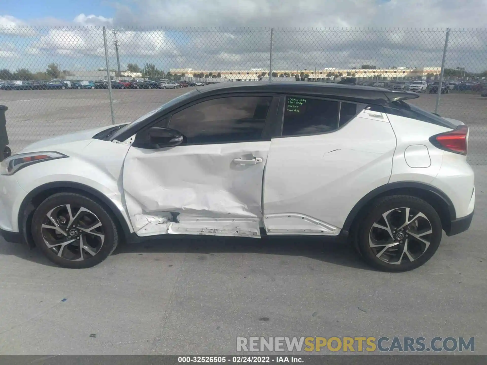 6 Photograph of a damaged car NMTKHMBX4KR099763 TOYOTA C-HR 2019