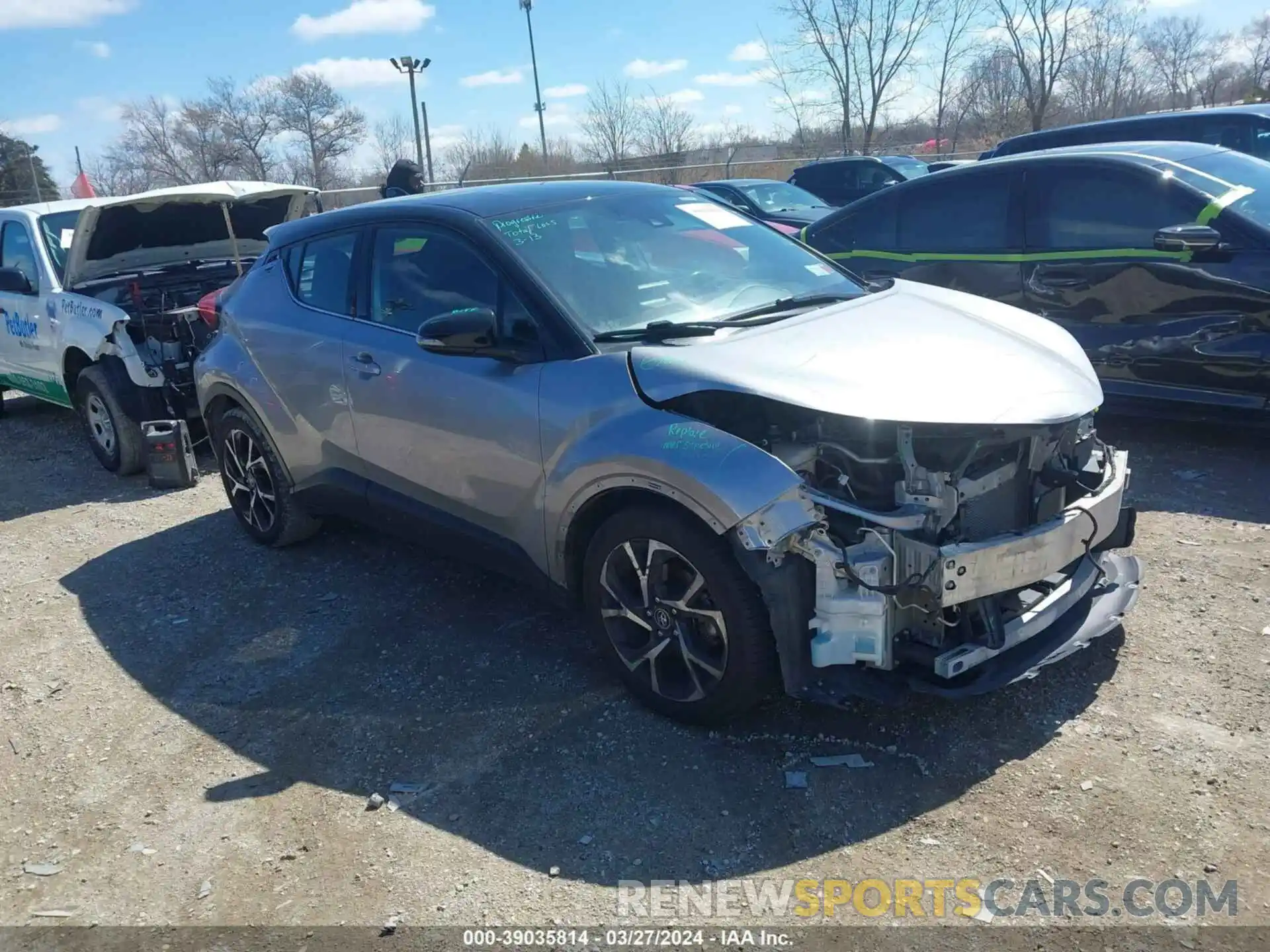 1 Photograph of a damaged car NMTKHMBX4KR100166 TOYOTA C-HR 2019