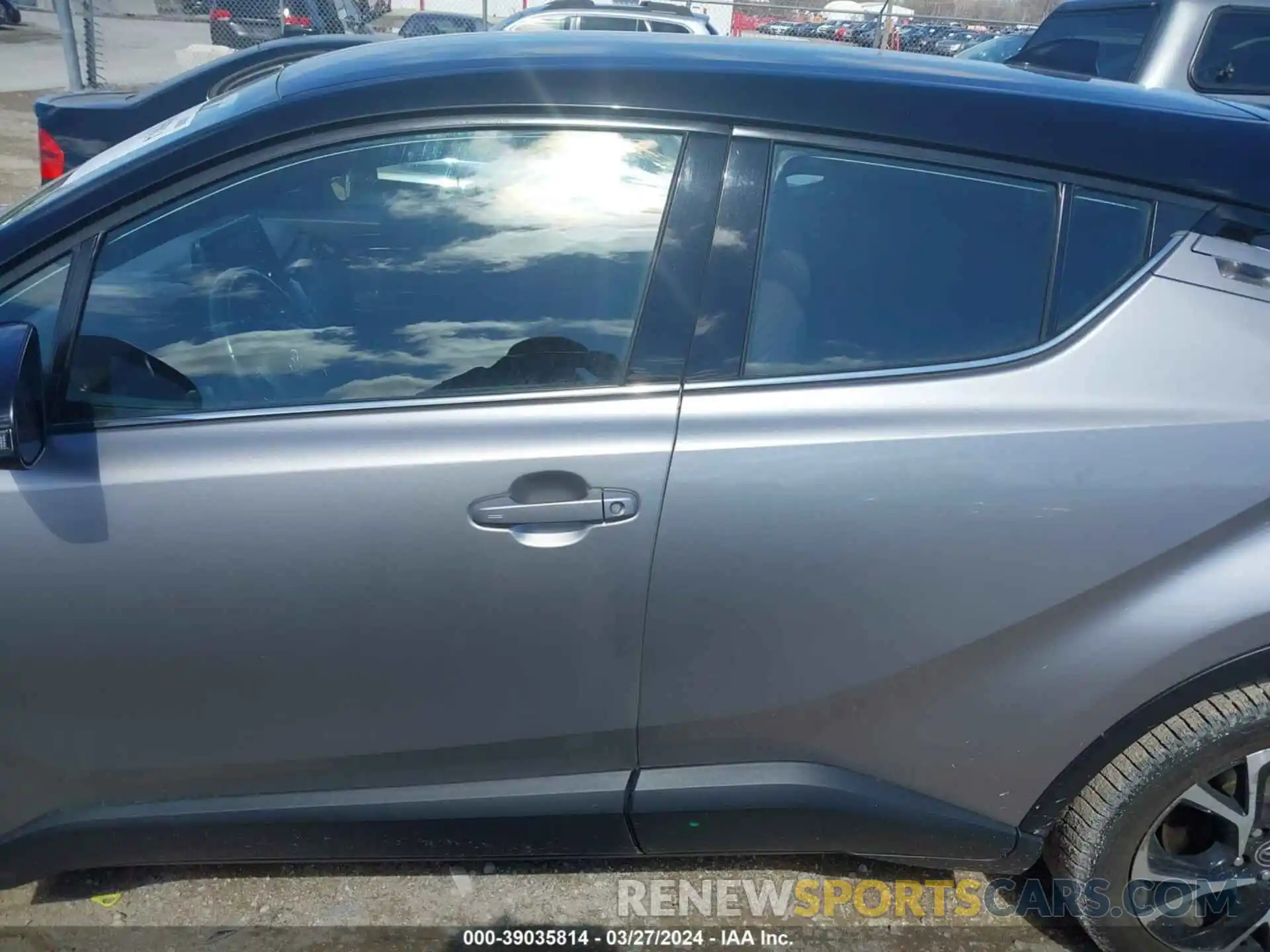 14 Photograph of a damaged car NMTKHMBX4KR100166 TOYOTA C-HR 2019