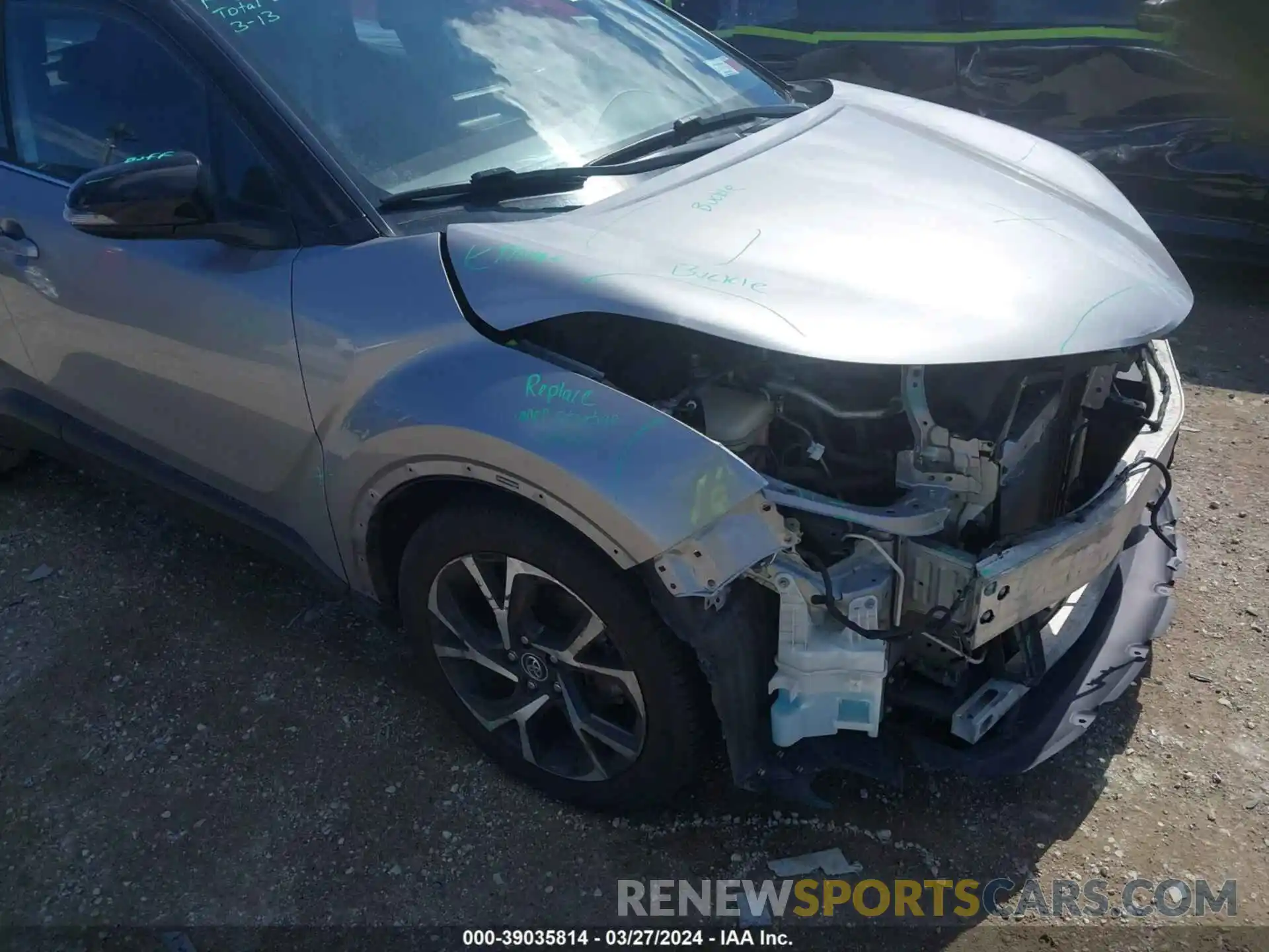 17 Photograph of a damaged car NMTKHMBX4KR100166 TOYOTA C-HR 2019