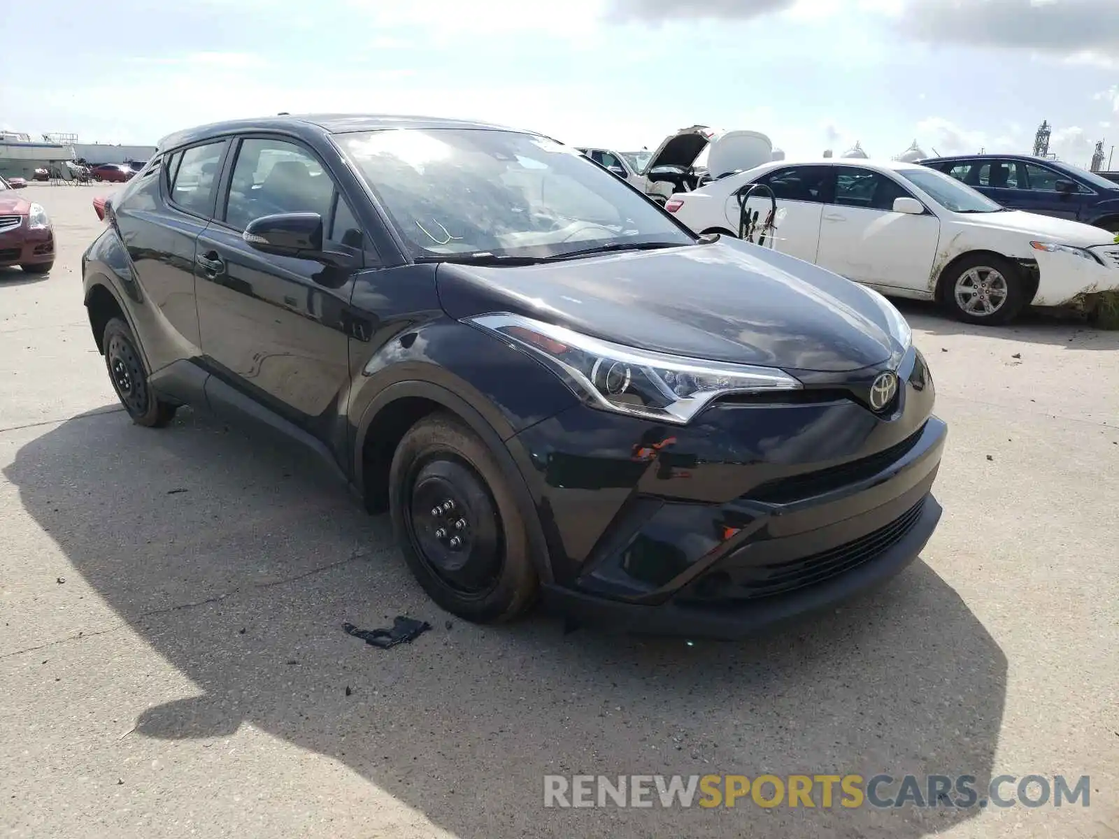 1 Фотография поврежденного автомобиля NMTKHMBX4KR100460 TOYOTA C-HR 2019