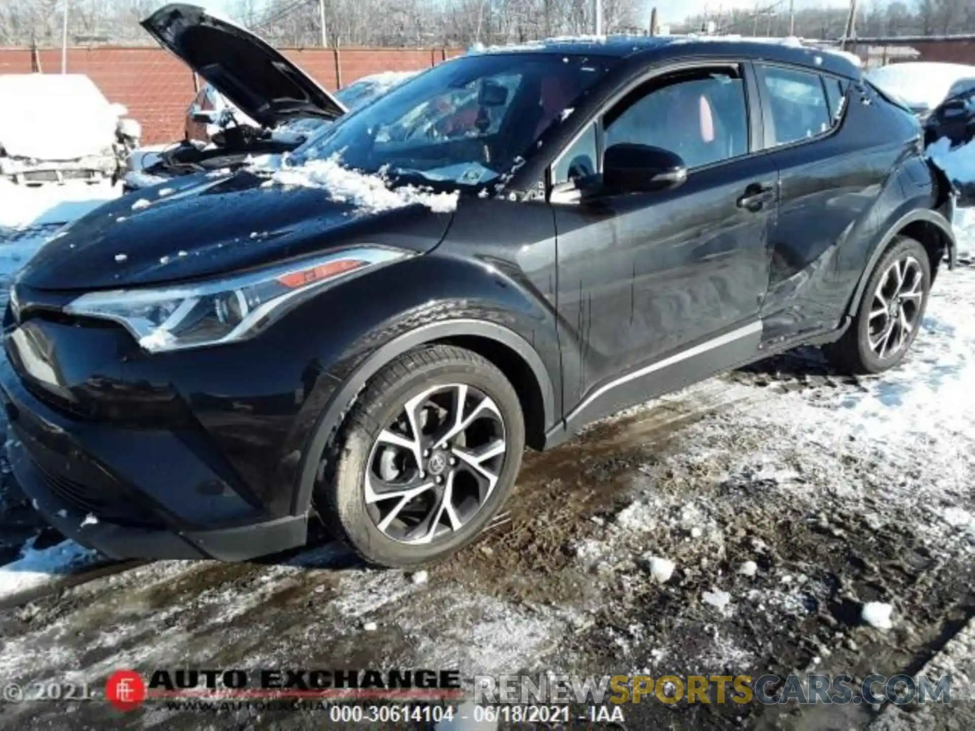 2 Фотография поврежденного автомобиля NMTKHMBX5KR068926 TOYOTA C-HR 2019