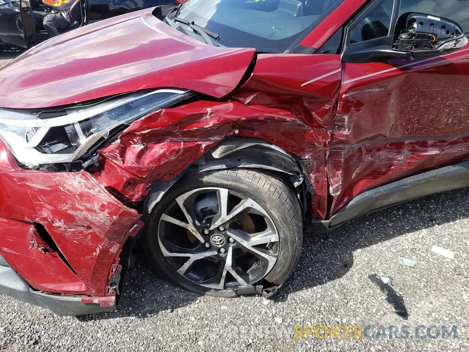 9 Photograph of a damaged car NMTKHMBX5KR069459 TOYOTA C-HR 2019