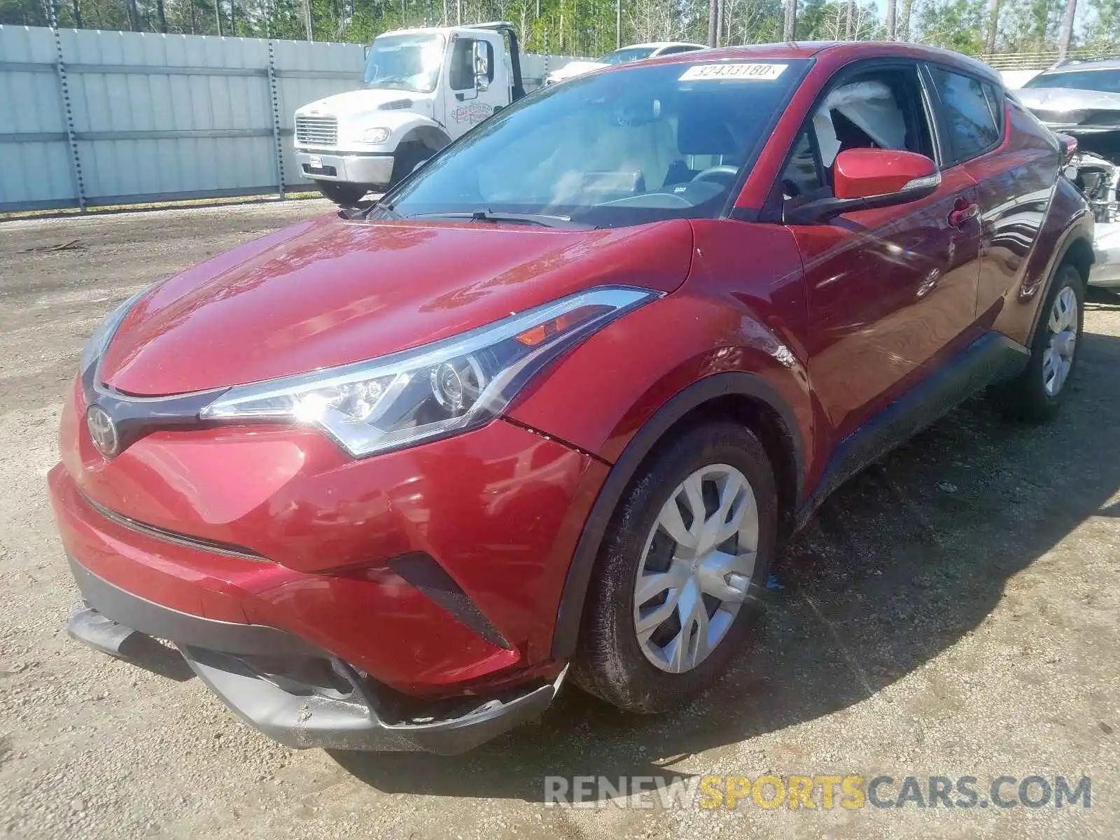 2 Фотография поврежденного автомобиля NMTKHMBX5KR070384 TOYOTA C-HR 2019