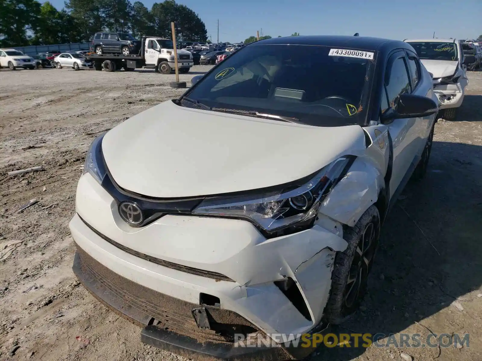 2 Photograph of a damaged car NMTKHMBX5KR073673 TOYOTA C-HR 2019