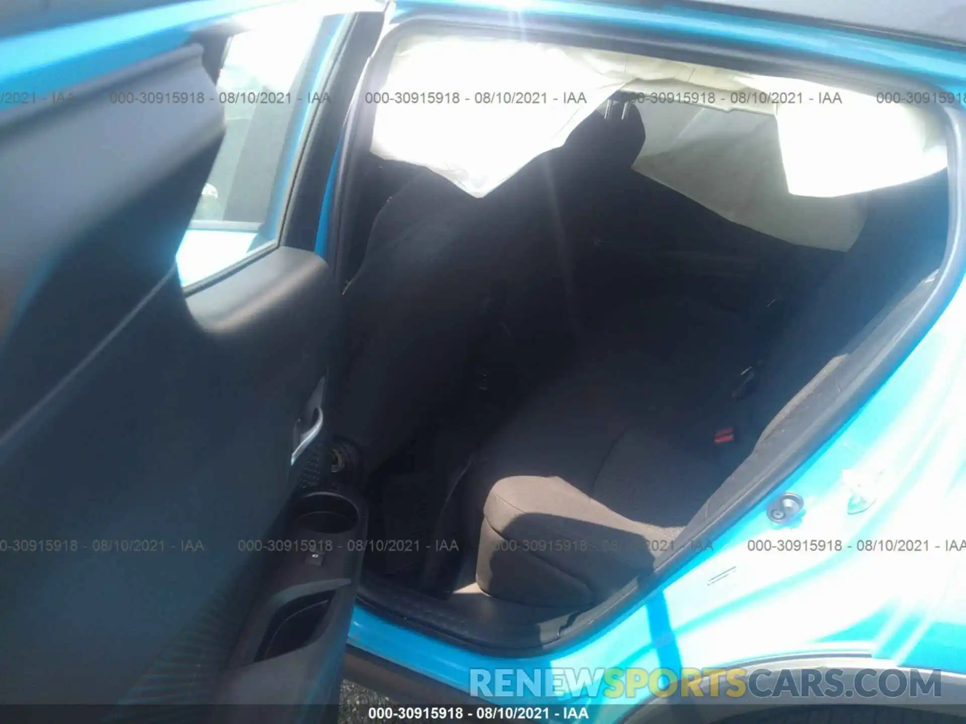 8 Photograph of a damaged car NMTKHMBX5KR075889 TOYOTA C-HR 2019