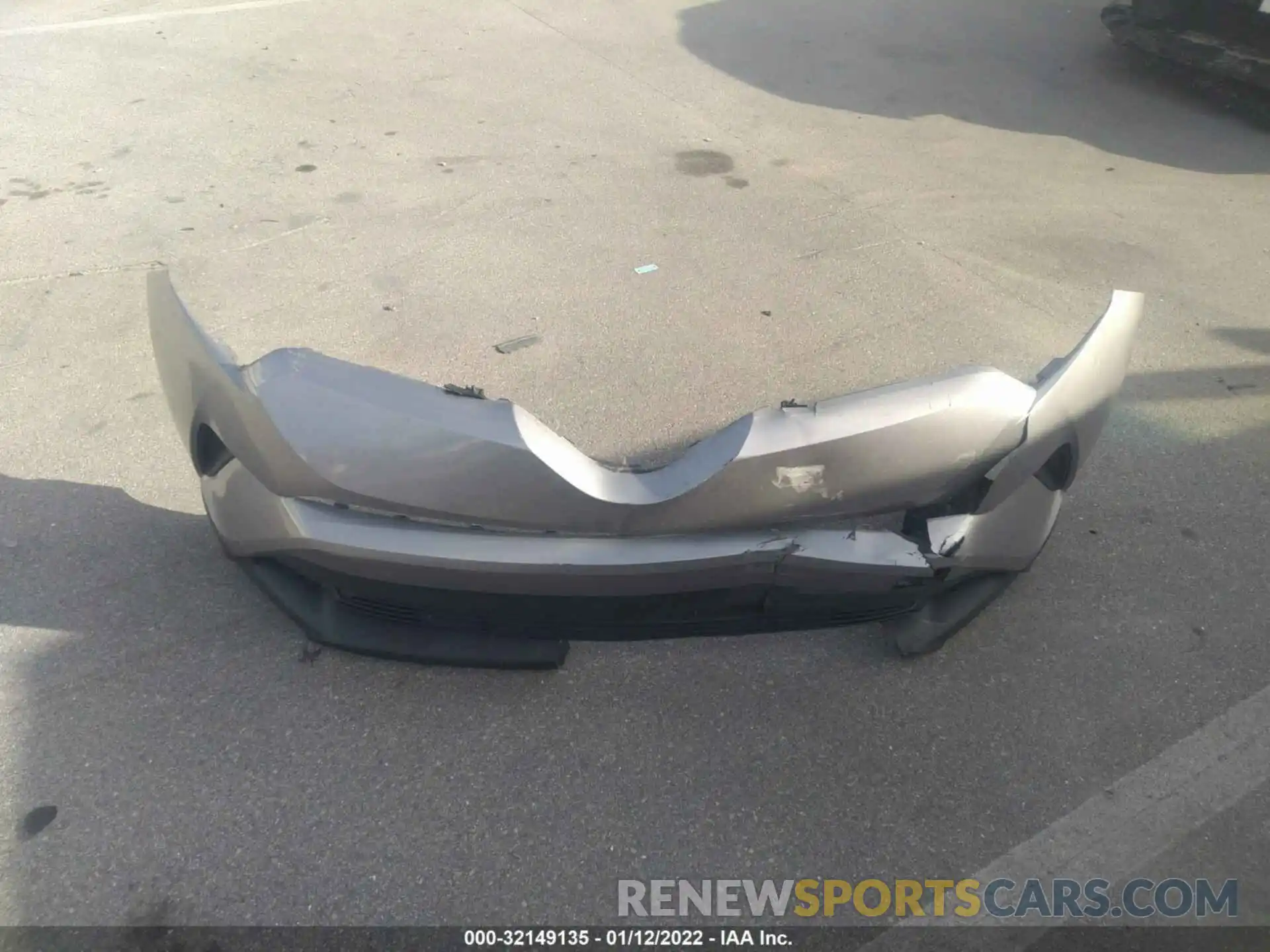 12 Photograph of a damaged car NMTKHMBX5KR077383 TOYOTA C-HR 2019