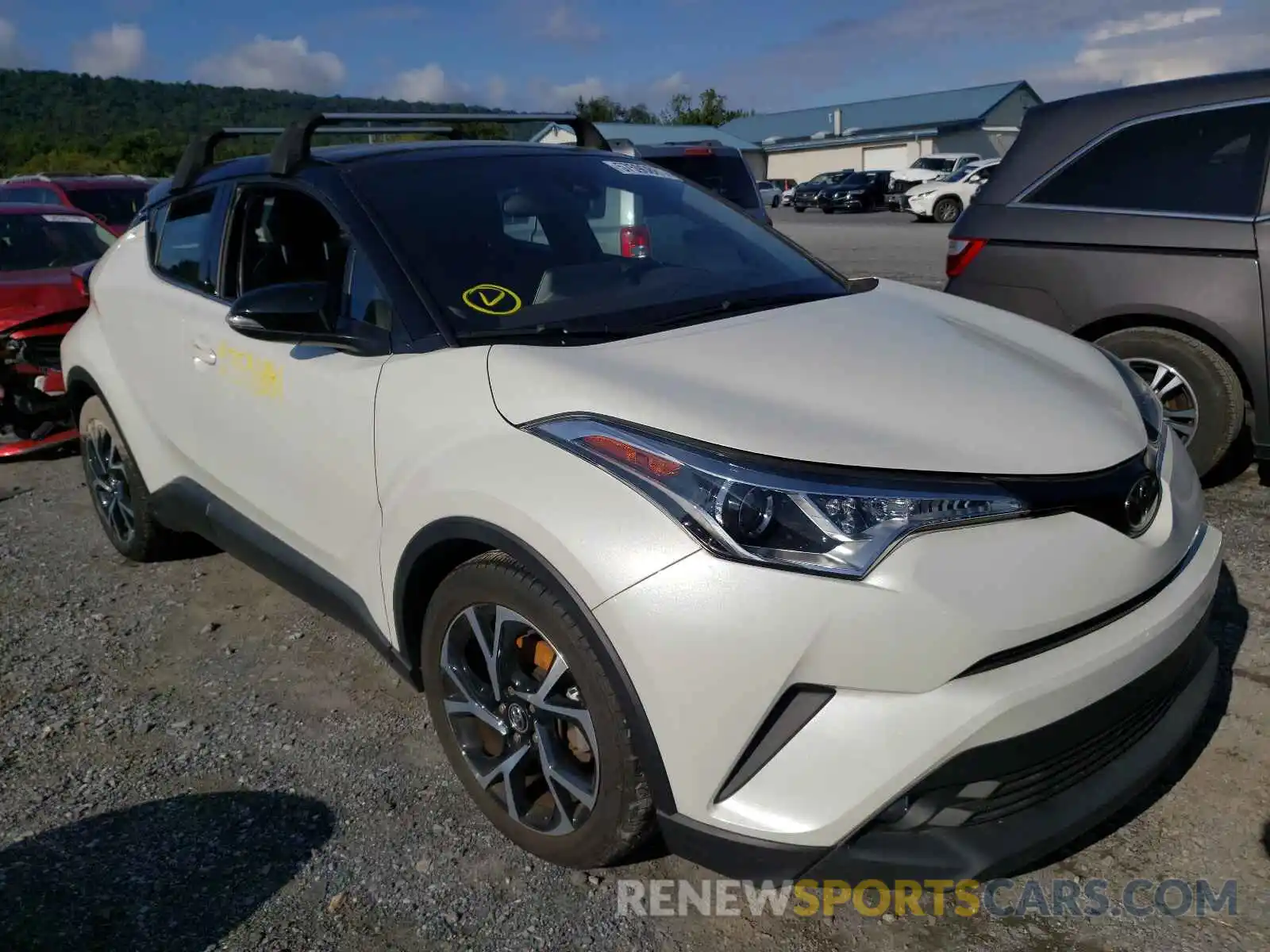 1 Photograph of a damaged car NMTKHMBX5KR077738 TOYOTA C-HR 2019