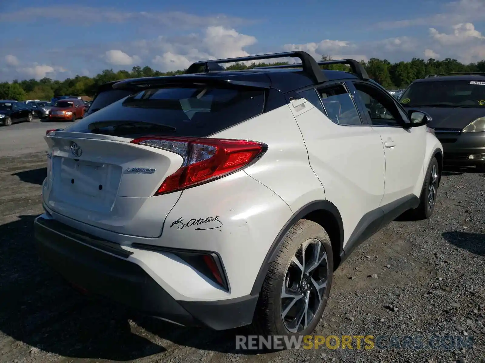 4 Photograph of a damaged car NMTKHMBX5KR077738 TOYOTA C-HR 2019