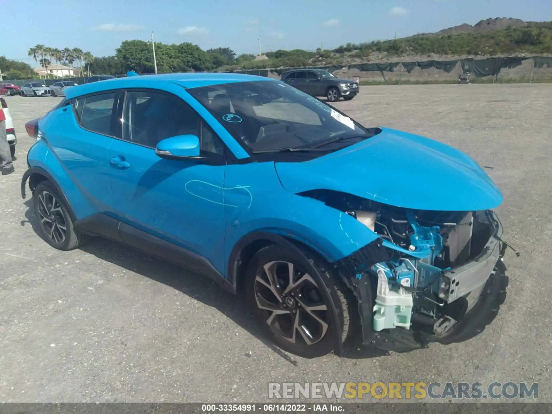 1 Photograph of a damaged car NMTKHMBX5KR079165 TOYOTA C-HR 2019