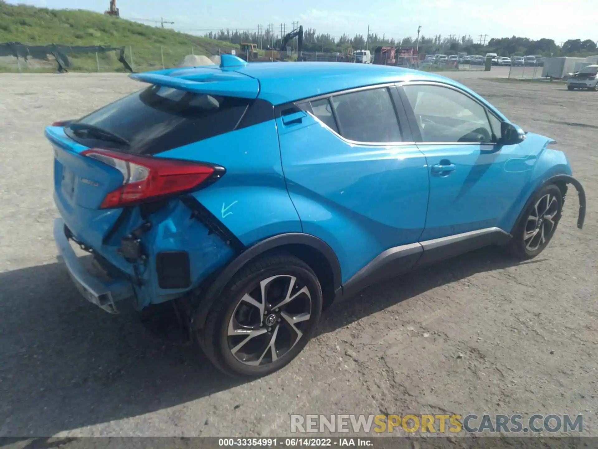 4 Фотография поврежденного автомобиля NMTKHMBX5KR079165 TOYOTA C-HR 2019