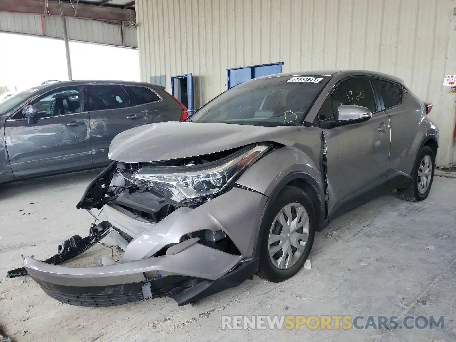 2 Фотография поврежденного автомобиля NMTKHMBX5KR089310 TOYOTA C-HR 2019