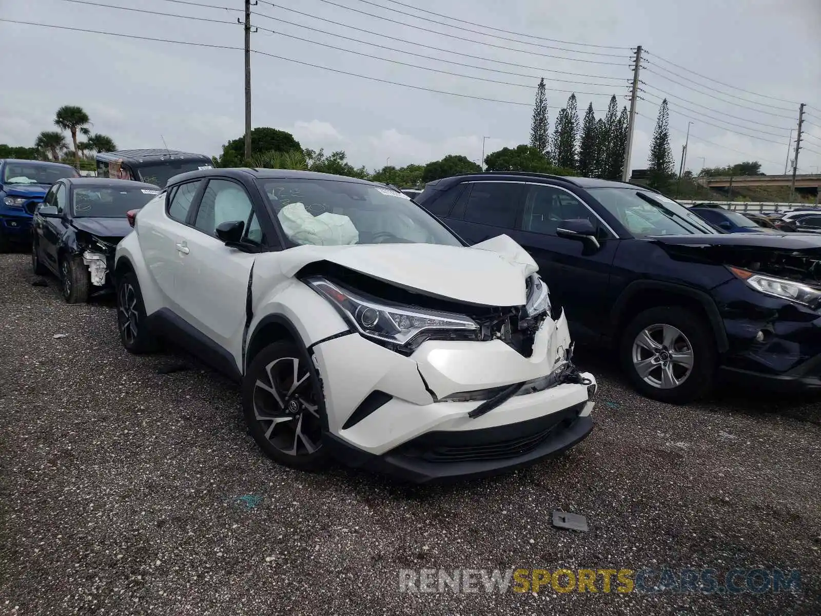 1 Photograph of a damaged car NMTKHMBX5KR093499 TOYOTA C-HR 2019