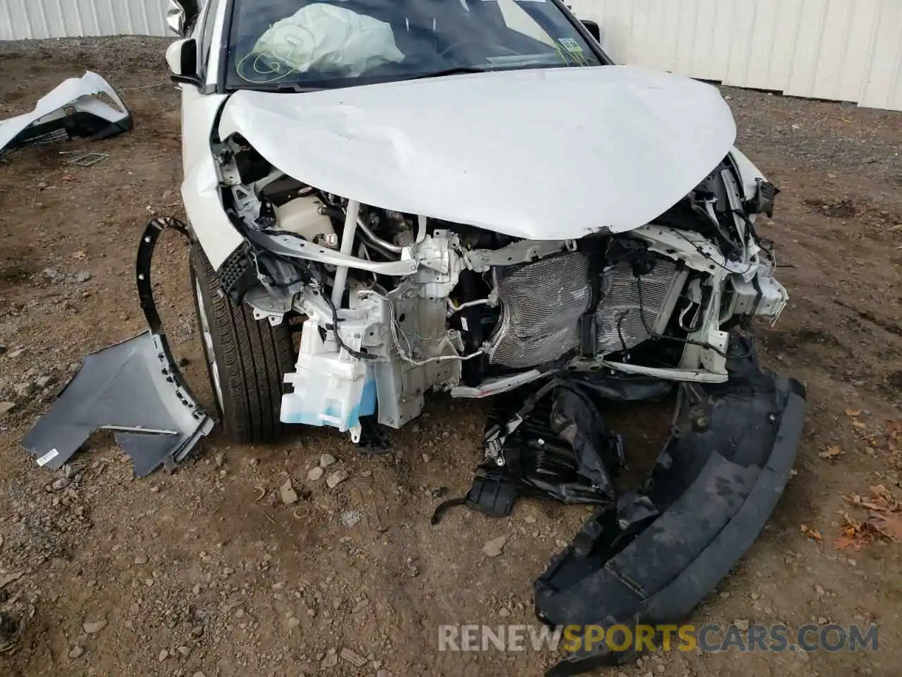 9 Photograph of a damaged car NMTKHMBX5KR099898 TOYOTA C-HR 2019