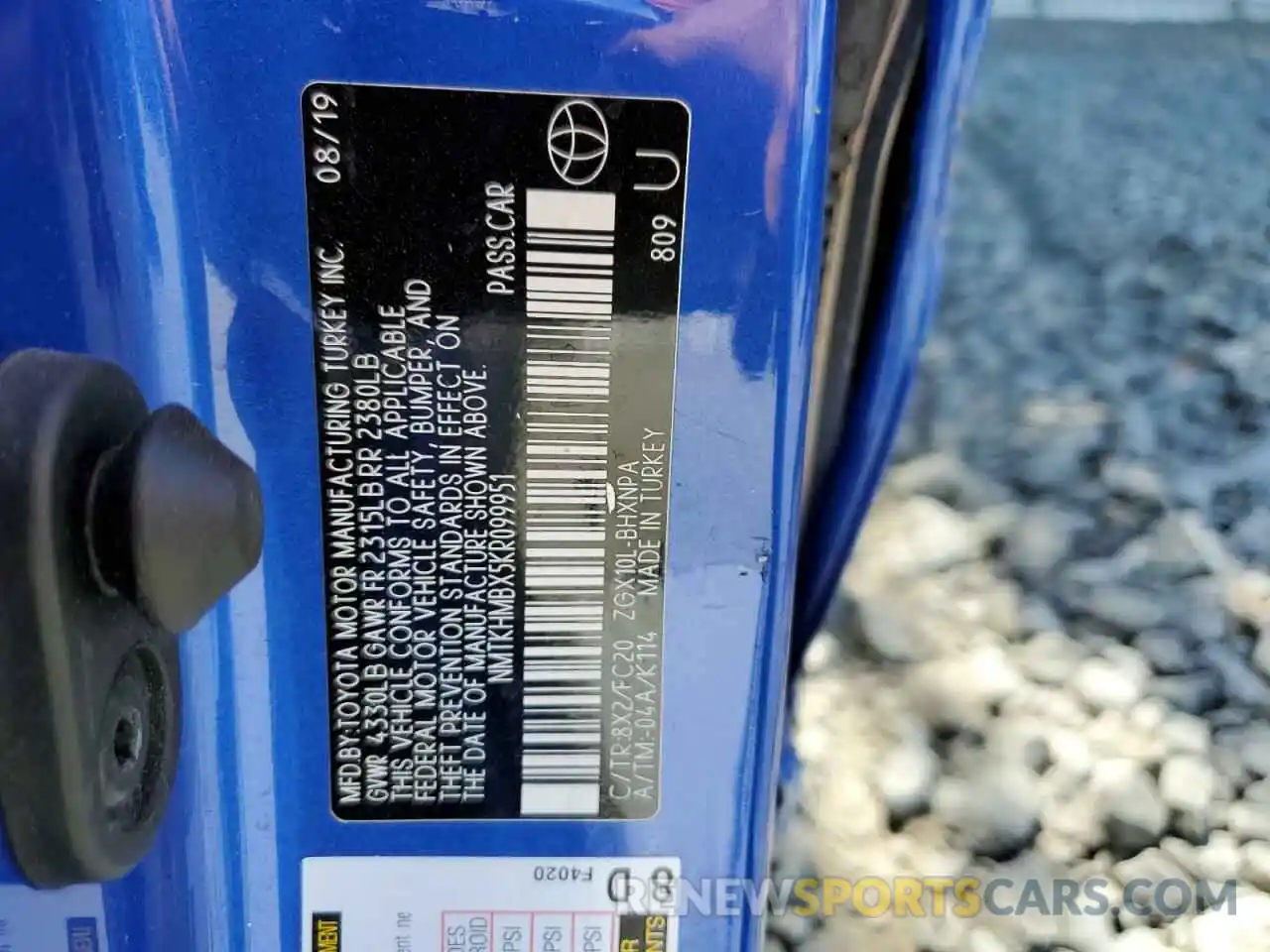 10 Photograph of a damaged car NMTKHMBX5KR099951 TOYOTA C-HR 2019