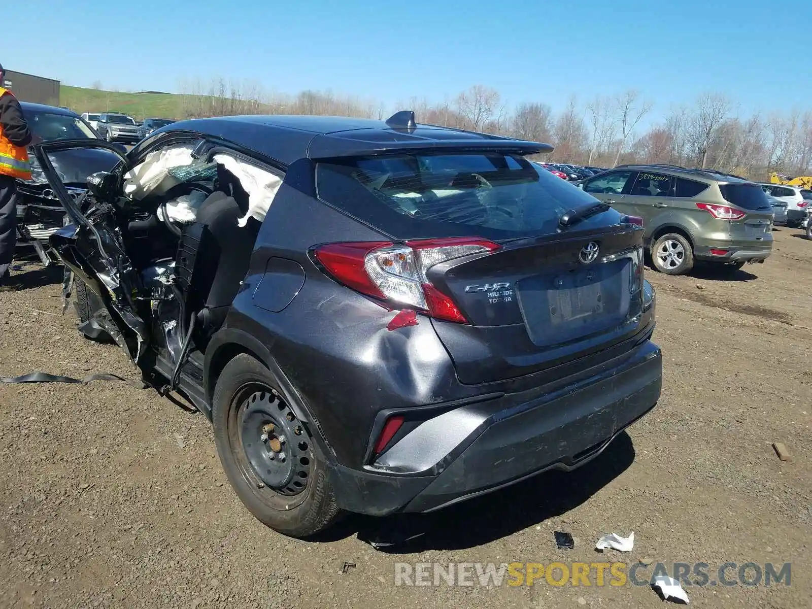 3 Фотография поврежденного автомобиля NMTKHMBX5KR100421 TOYOTA C-HR 2019