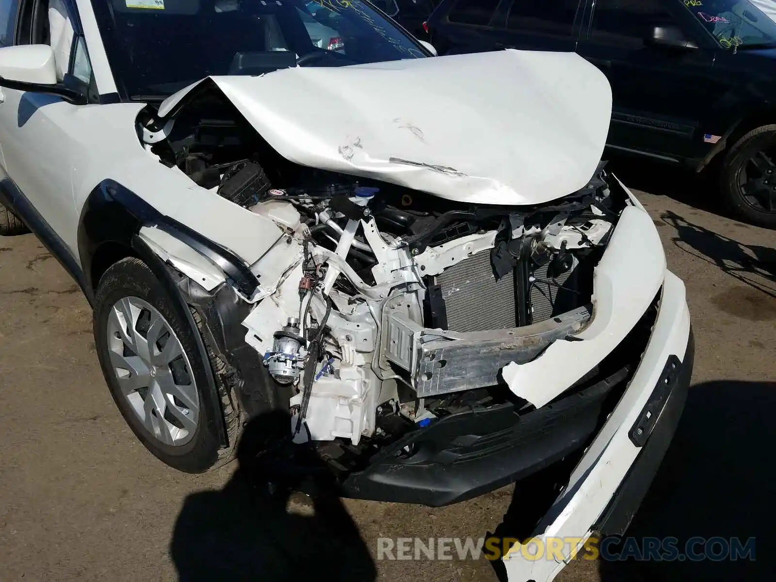 9 Photograph of a damaged car NMTKHMBX6KR069406 TOYOTA C-HR 2019