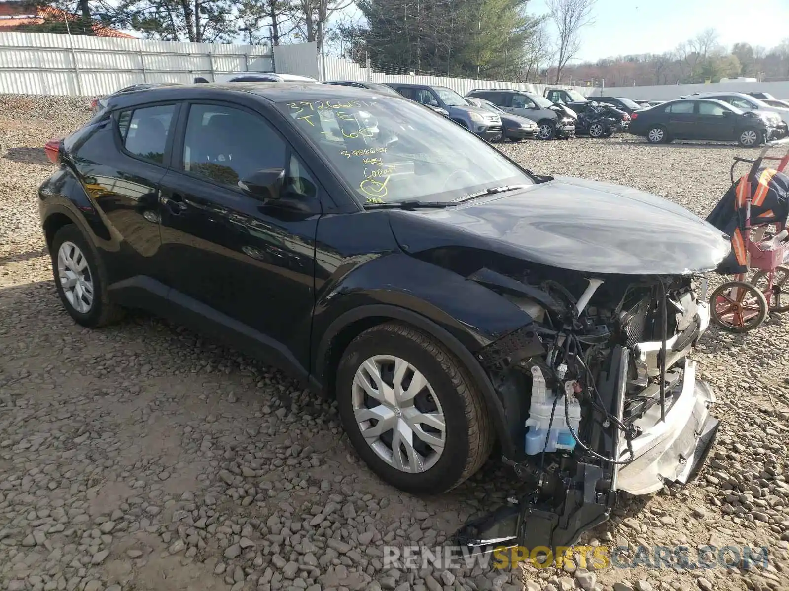 1 Photograph of a damaged car NMTKHMBX6KR072984 TOYOTA C-HR 2019