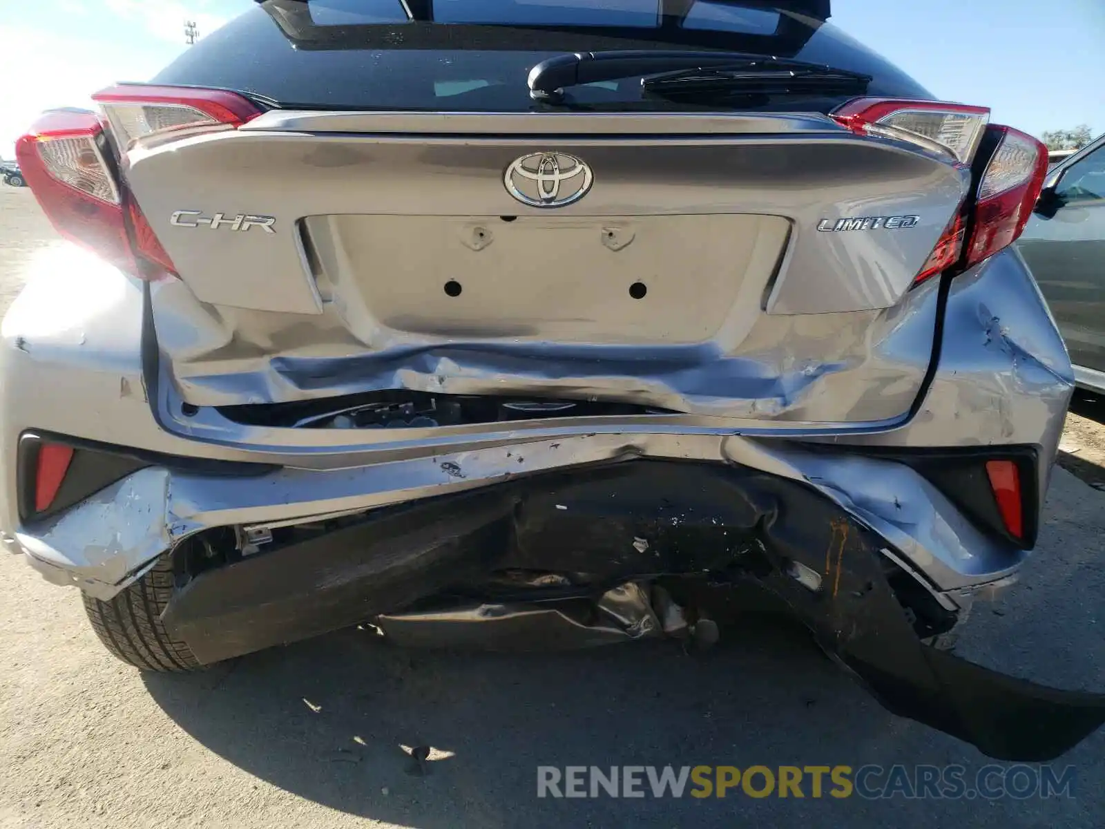 9 Photograph of a damaged car NMTKHMBX6KR073794 TOYOTA C-HR 2019