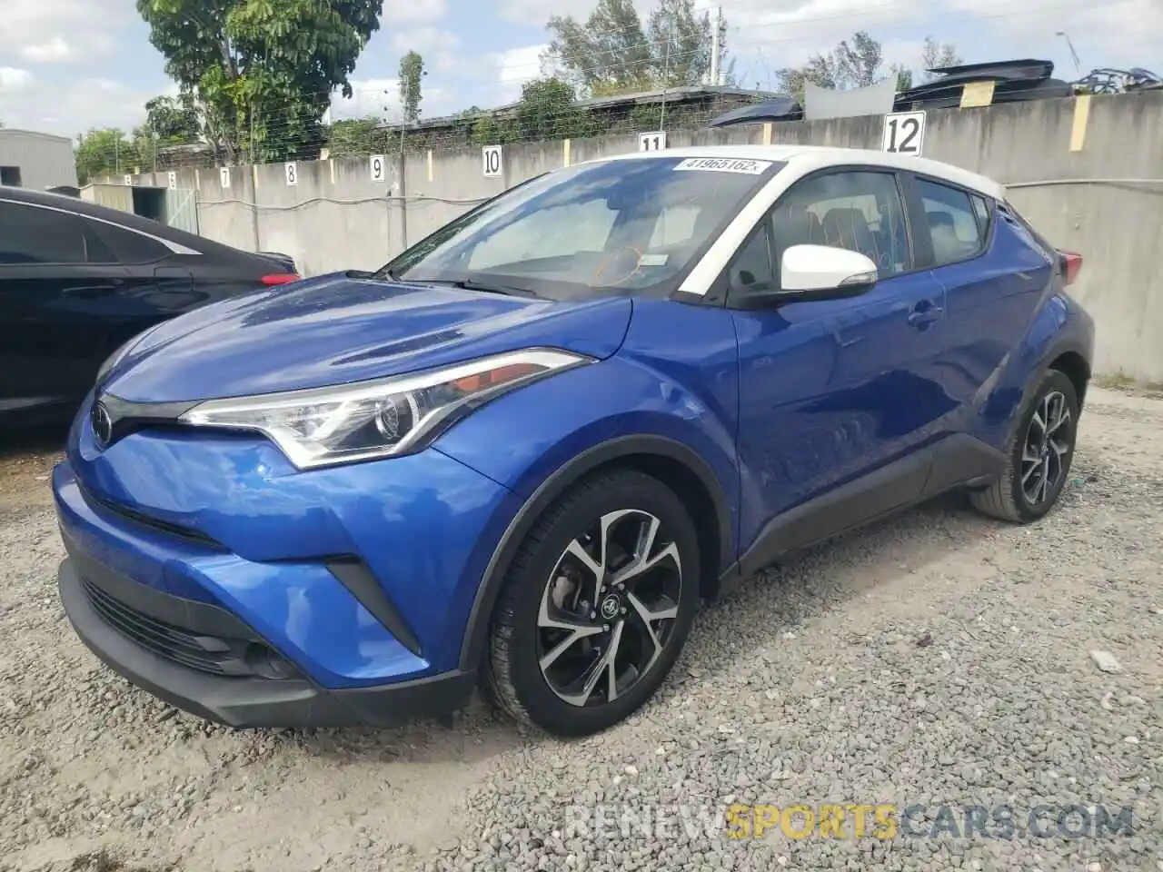 2 Photograph of a damaged car NMTKHMBX6KR077361 TOYOTA C-HR 2019