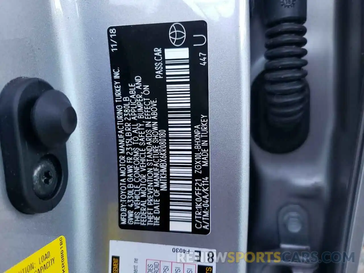 10 Photograph of a damaged car NMTKHMBX6KR080180 TOYOTA C-HR 2019