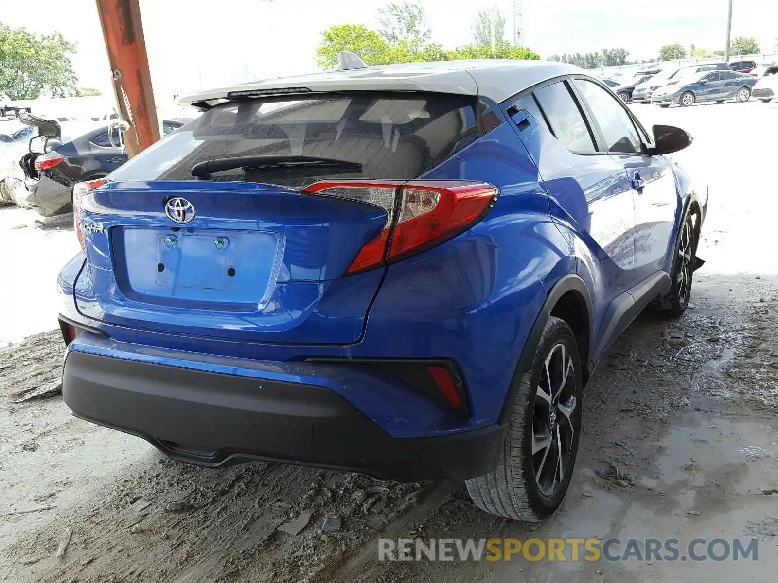 4 Photograph of a damaged car NMTKHMBX6KR081555 TOYOTA C-HR 2019