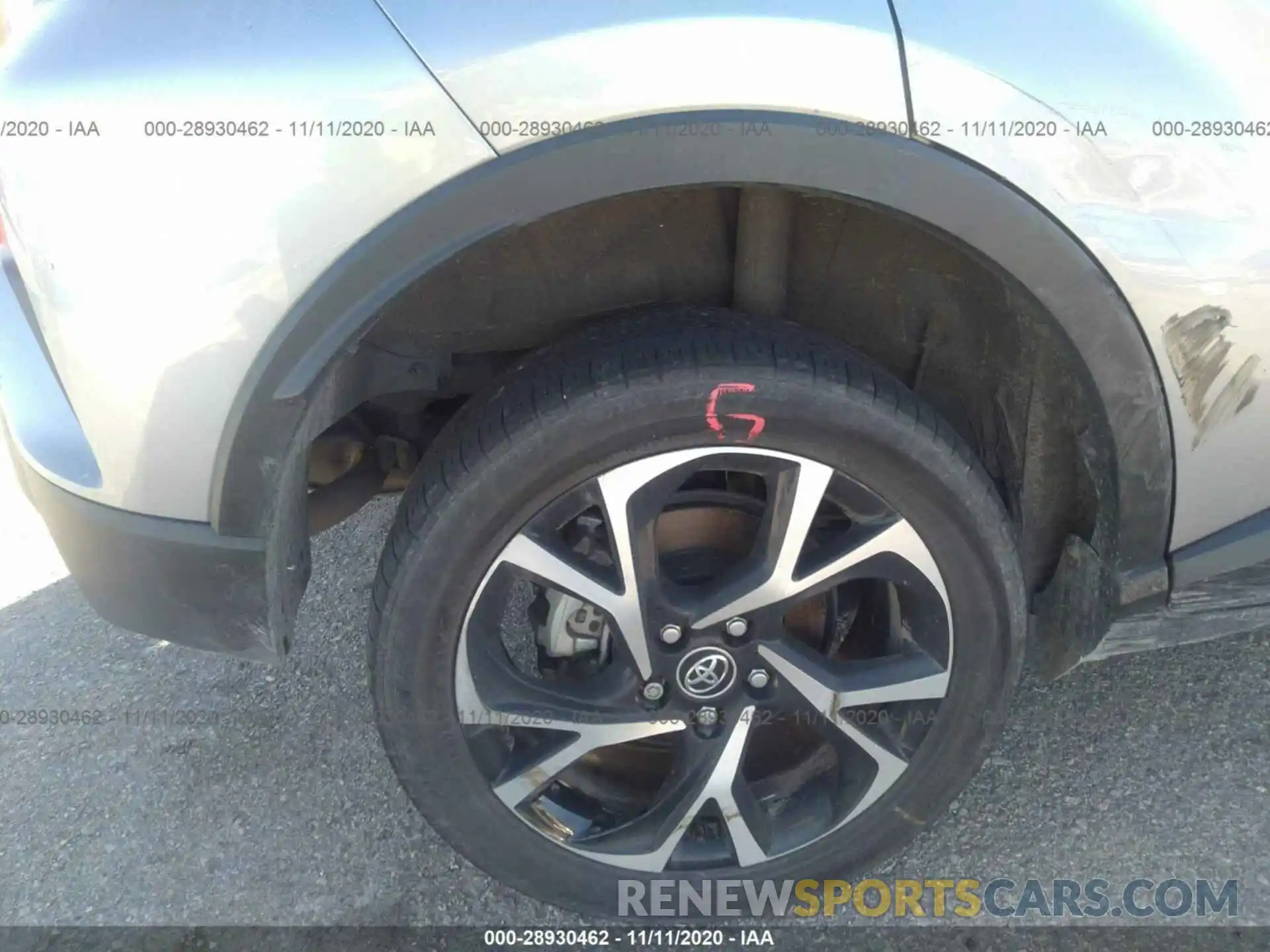 14 Photograph of a damaged car NMTKHMBX6KR092104 TOYOTA C-HR 2019