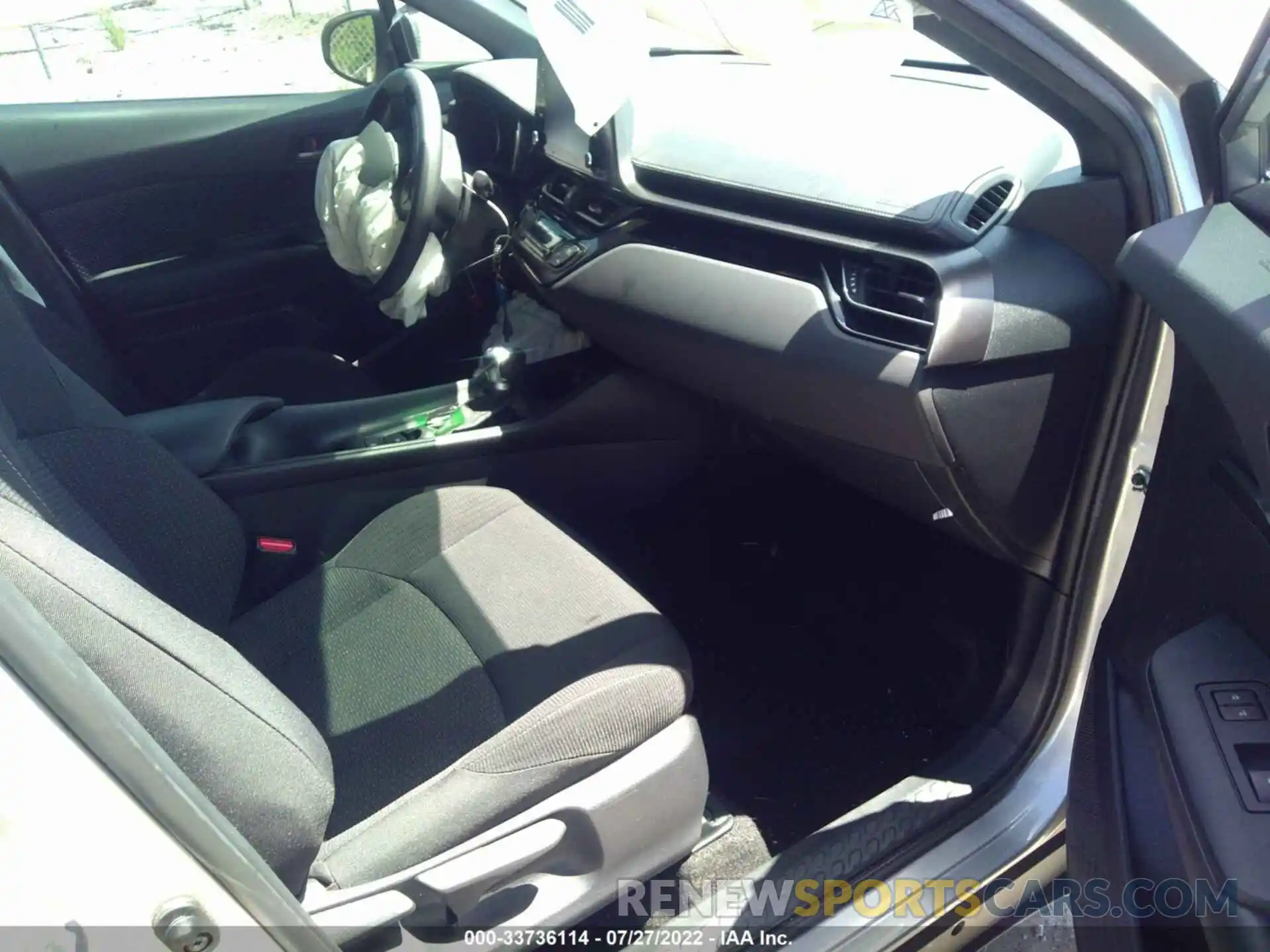 5 Photograph of a damaged car NMTKHMBX6KR092636 TOYOTA C-HR 2019