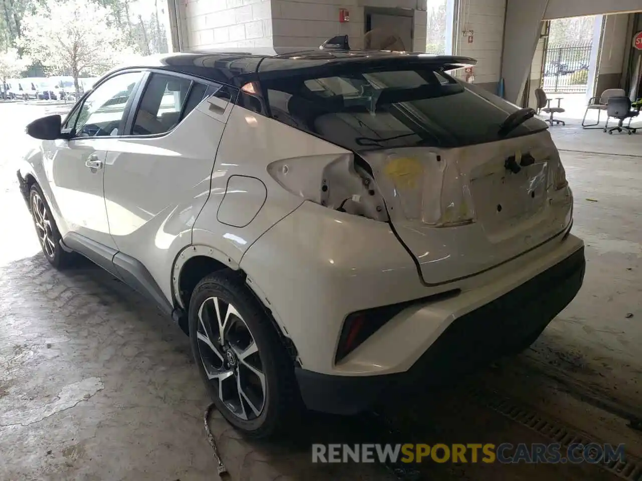 3 Photograph of a damaged car NMTKHMBX6KR095651 TOYOTA C-HR 2019