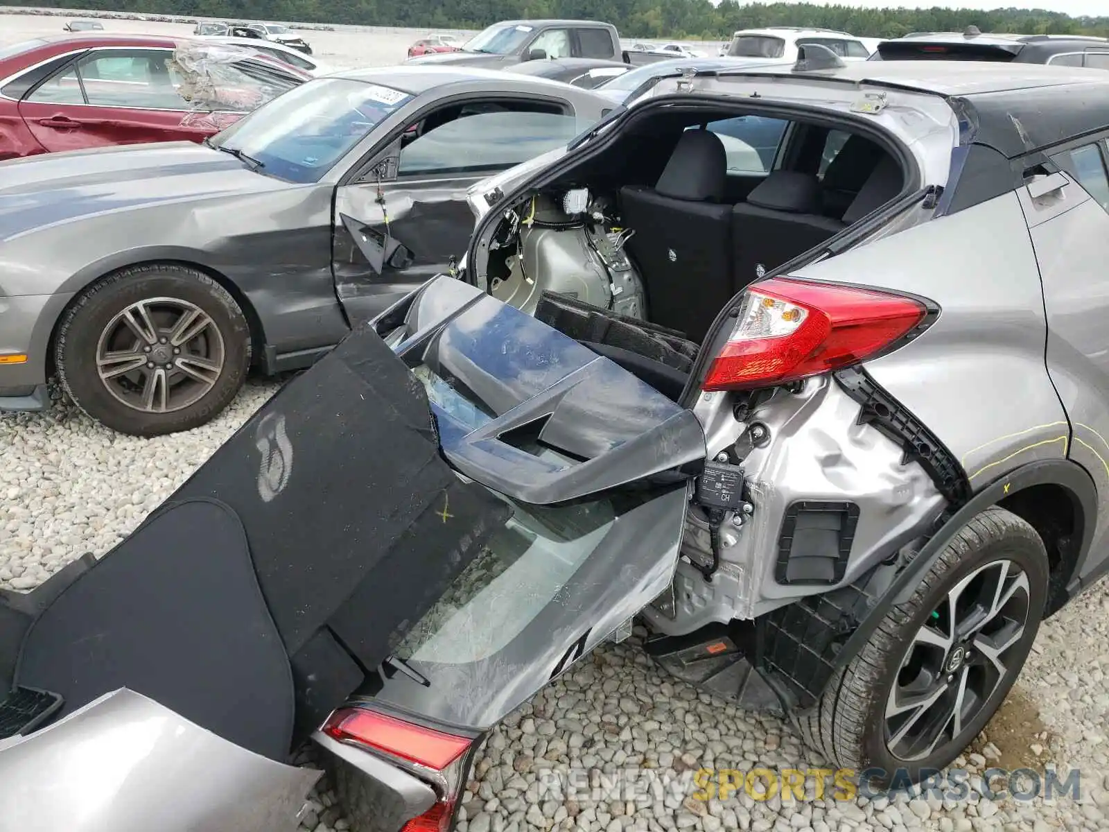 9 Фотография поврежденного автомобиля NMTKHMBX6KR097500 TOYOTA C-HR 2019