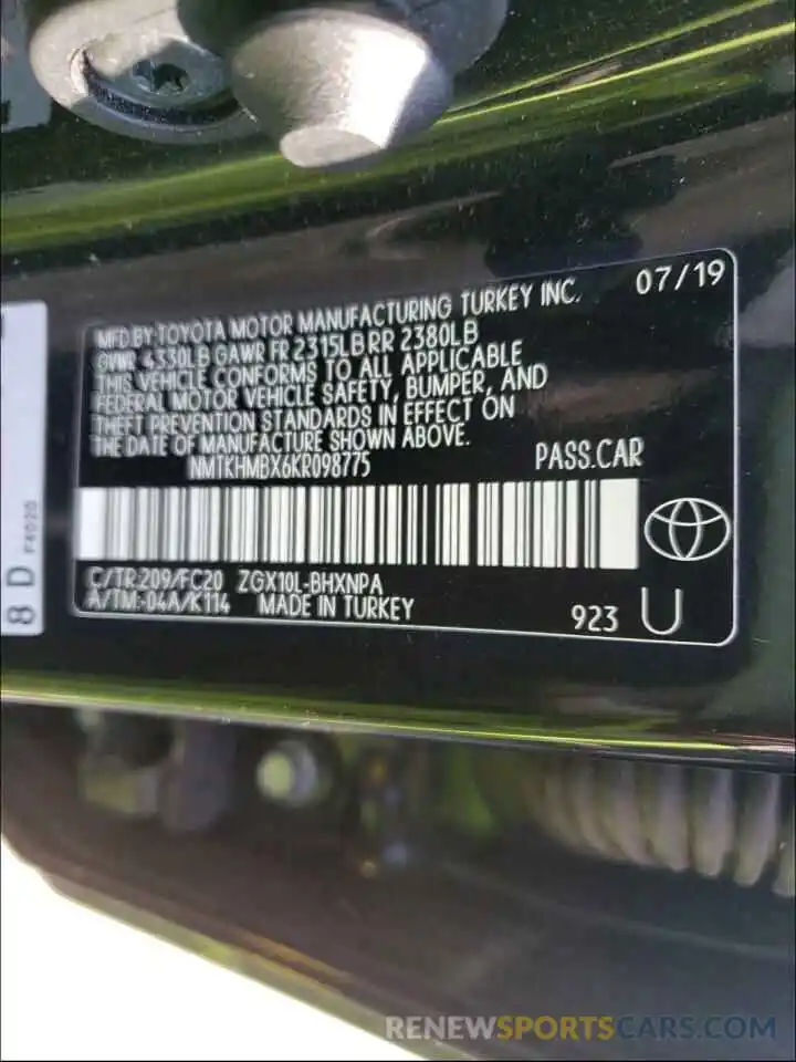 10 Photograph of a damaged car NMTKHMBX6KR098775 TOYOTA C-HR 2019