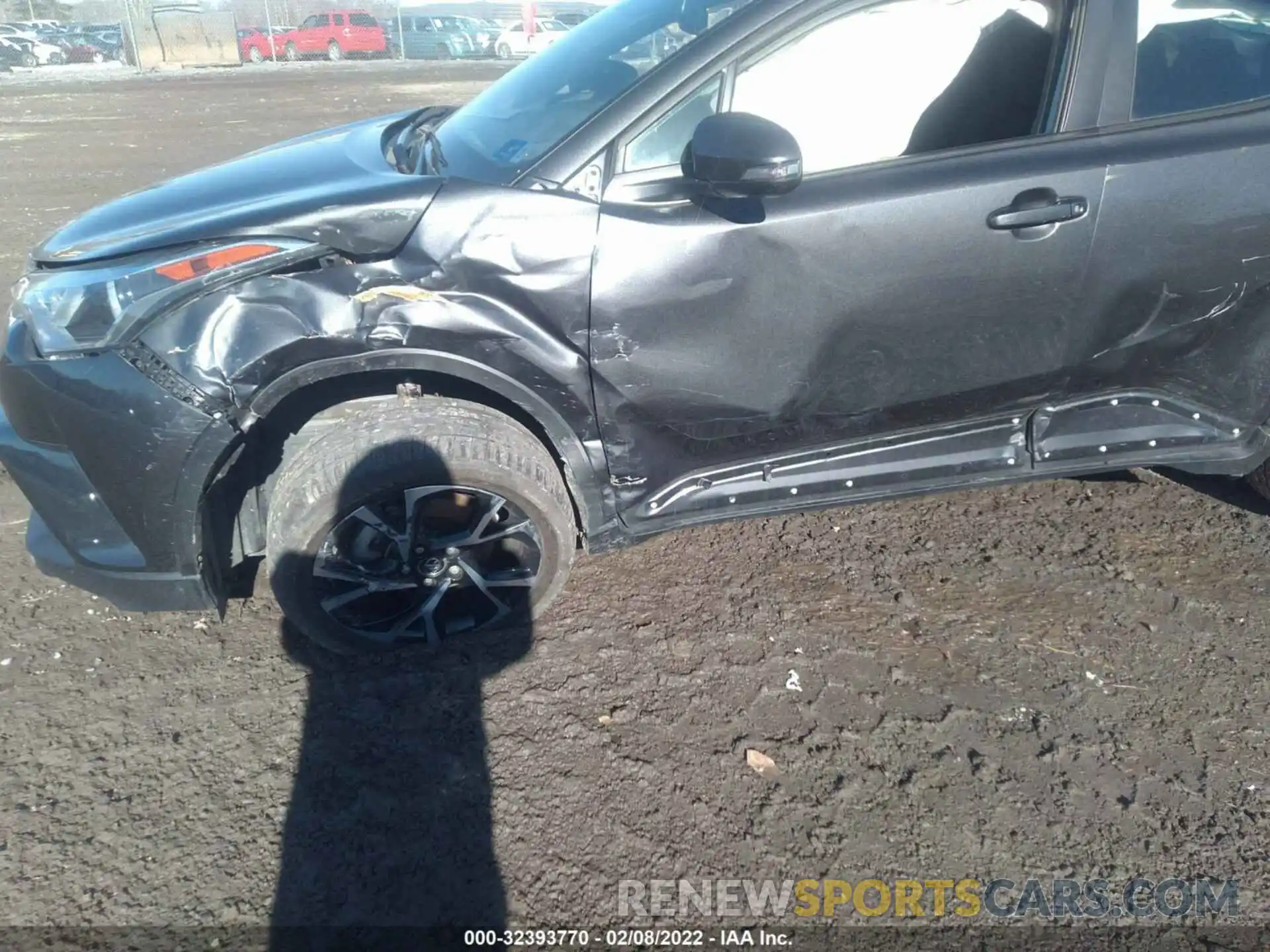 6 Photograph of a damaged car NMTKHMBX6KR099599 TOYOTA C-HR 2019