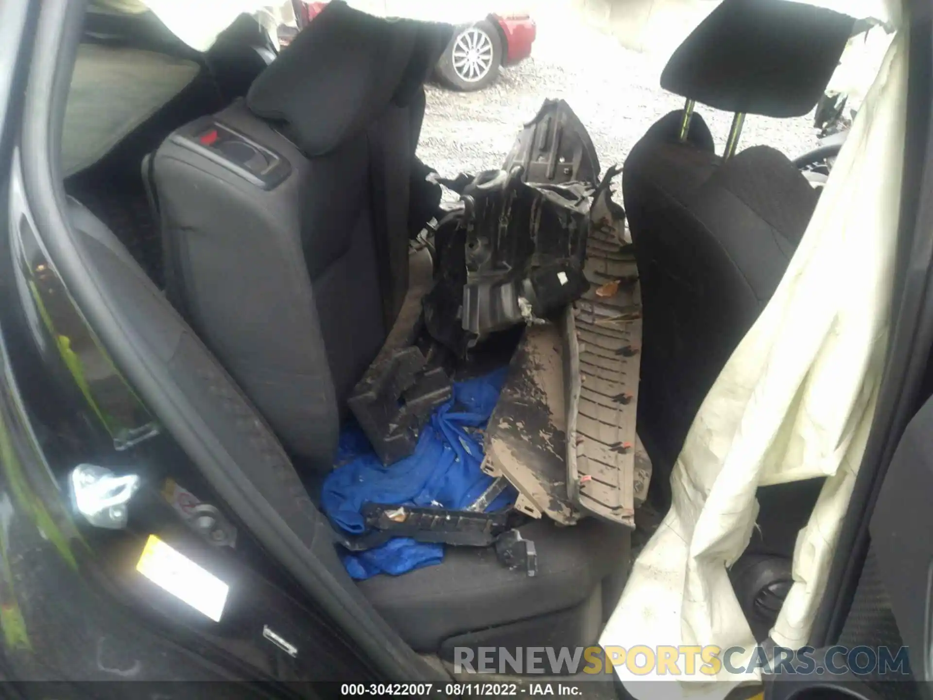 8 Photograph of a damaged car NMTKHMBX6KR101349 TOYOTA C-HR 2019