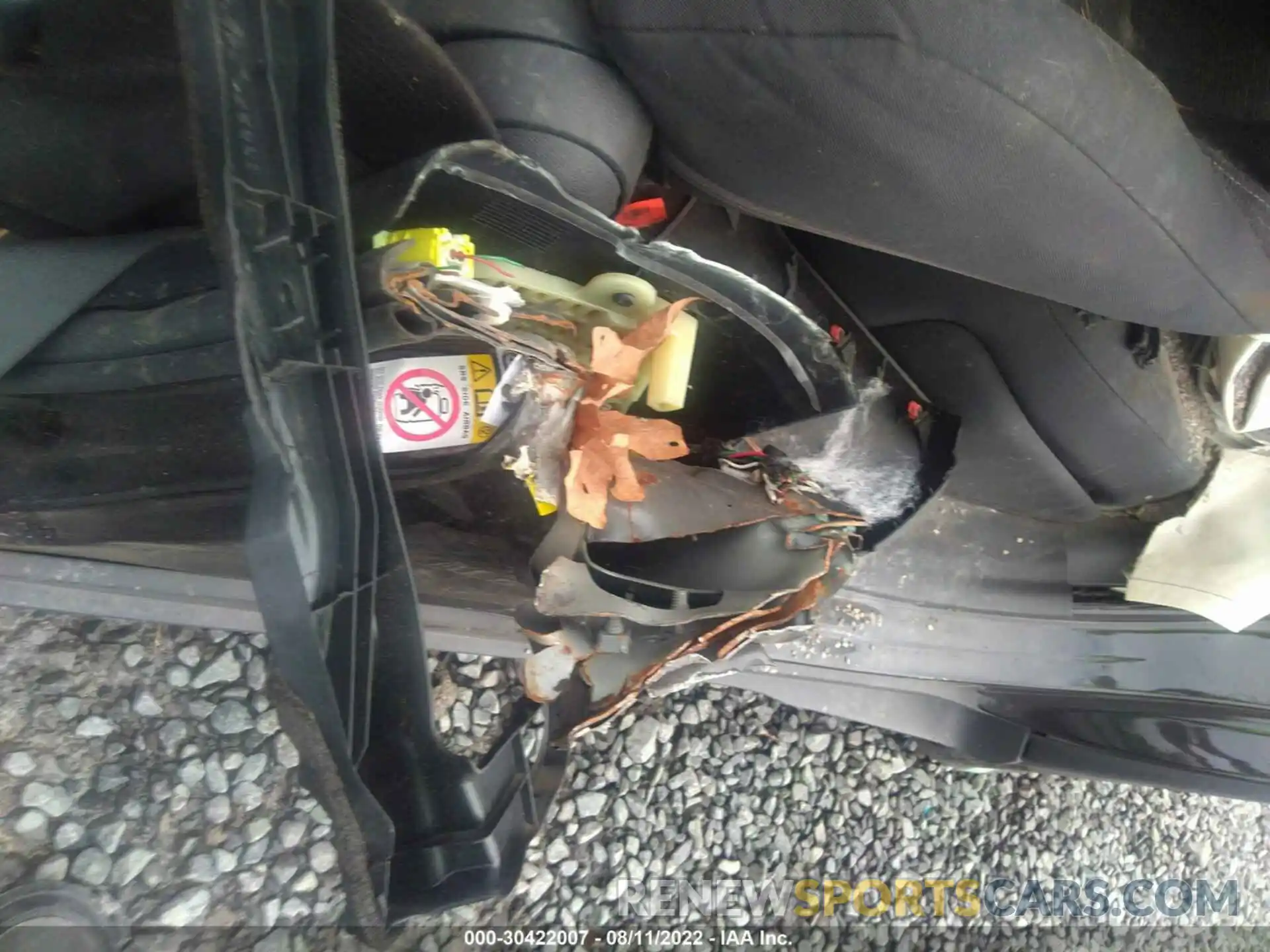 9 Photograph of a damaged car NMTKHMBX6KR101349 TOYOTA C-HR 2019