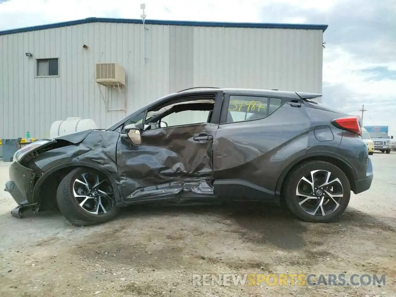 9 Photograph of a damaged car NMTKHMBX7KR072282 TOYOTA C-HR 2019