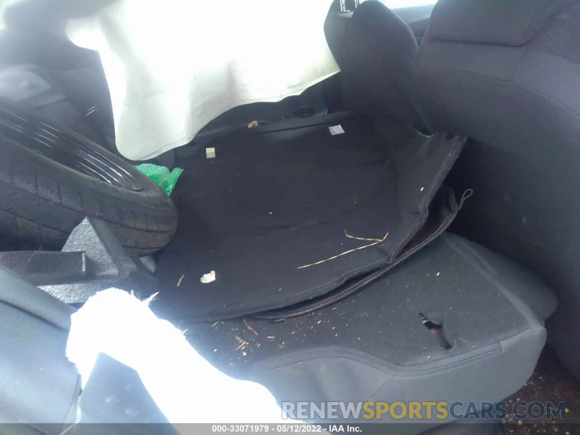 8 Photograph of a damaged car NMTKHMBX7KR073187 TOYOTA C-HR 2019