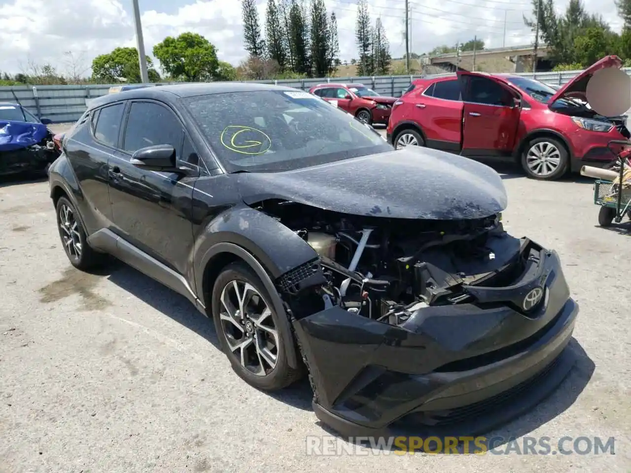 1 Photograph of a damaged car NMTKHMBX7KR077031 TOYOTA C-HR 2019