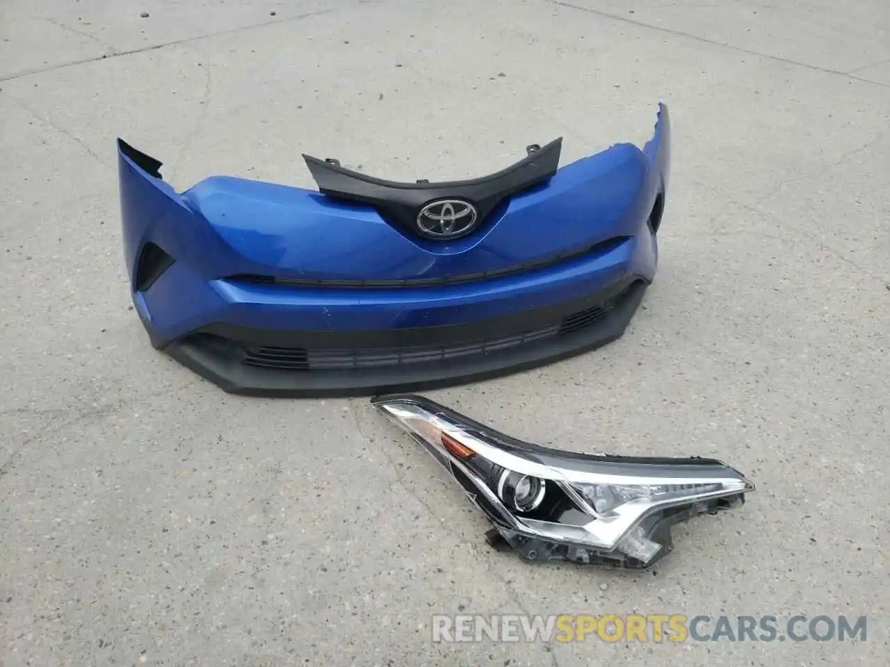 9 Photograph of a damaged car NMTKHMBX7KR082312 TOYOTA C-HR 2019