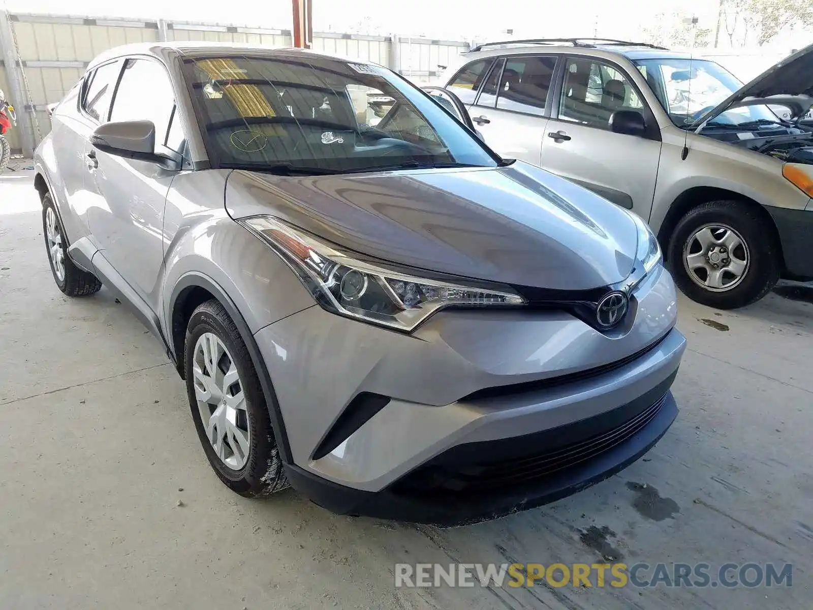 1 Photograph of a damaged car NMTKHMBX7KR083119 TOYOTA C-HR 2019