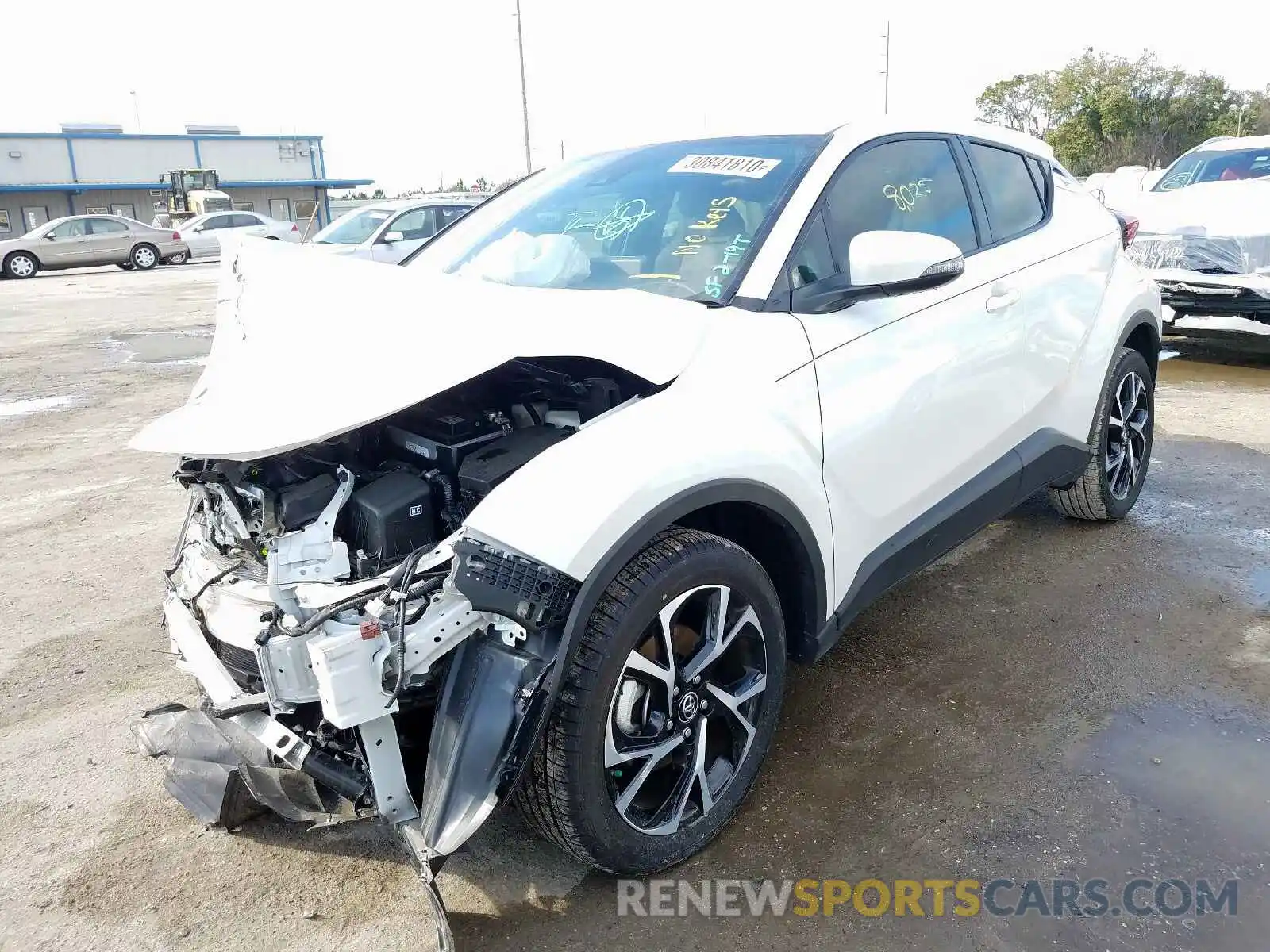 2 Фотография поврежденного автомобиля NMTKHMBX7KR083847 TOYOTA C-HR 2019