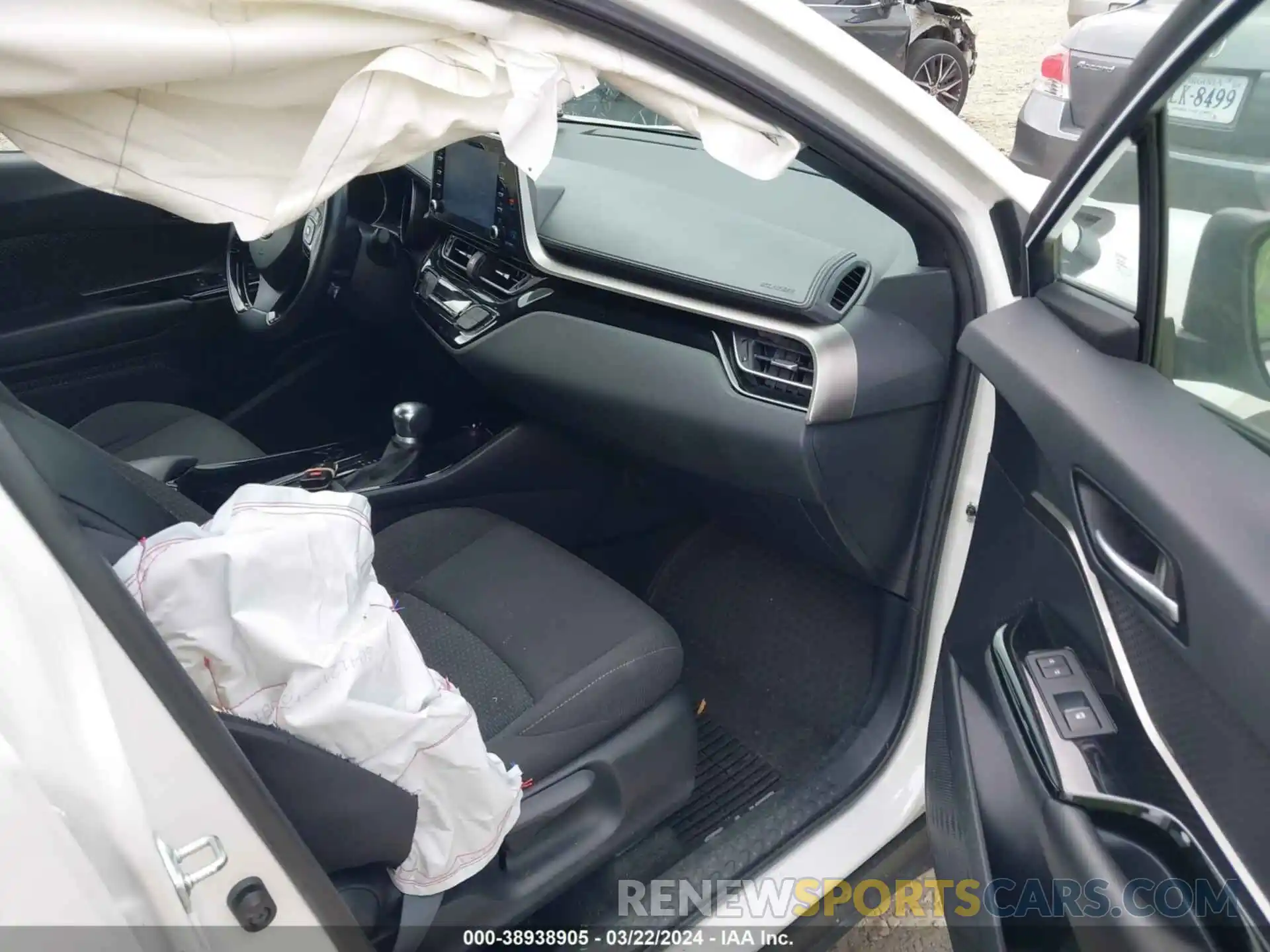 5 Photograph of a damaged car NMTKHMBX7KR087915 TOYOTA C-HR 2019