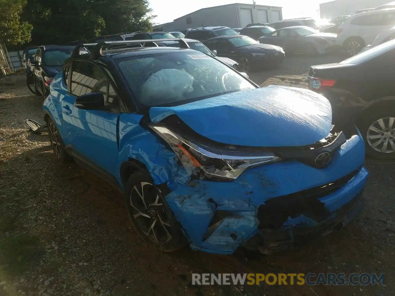 1 Photograph of a damaged car NMTKHMBX7KR091768 TOYOTA C-HR 2019