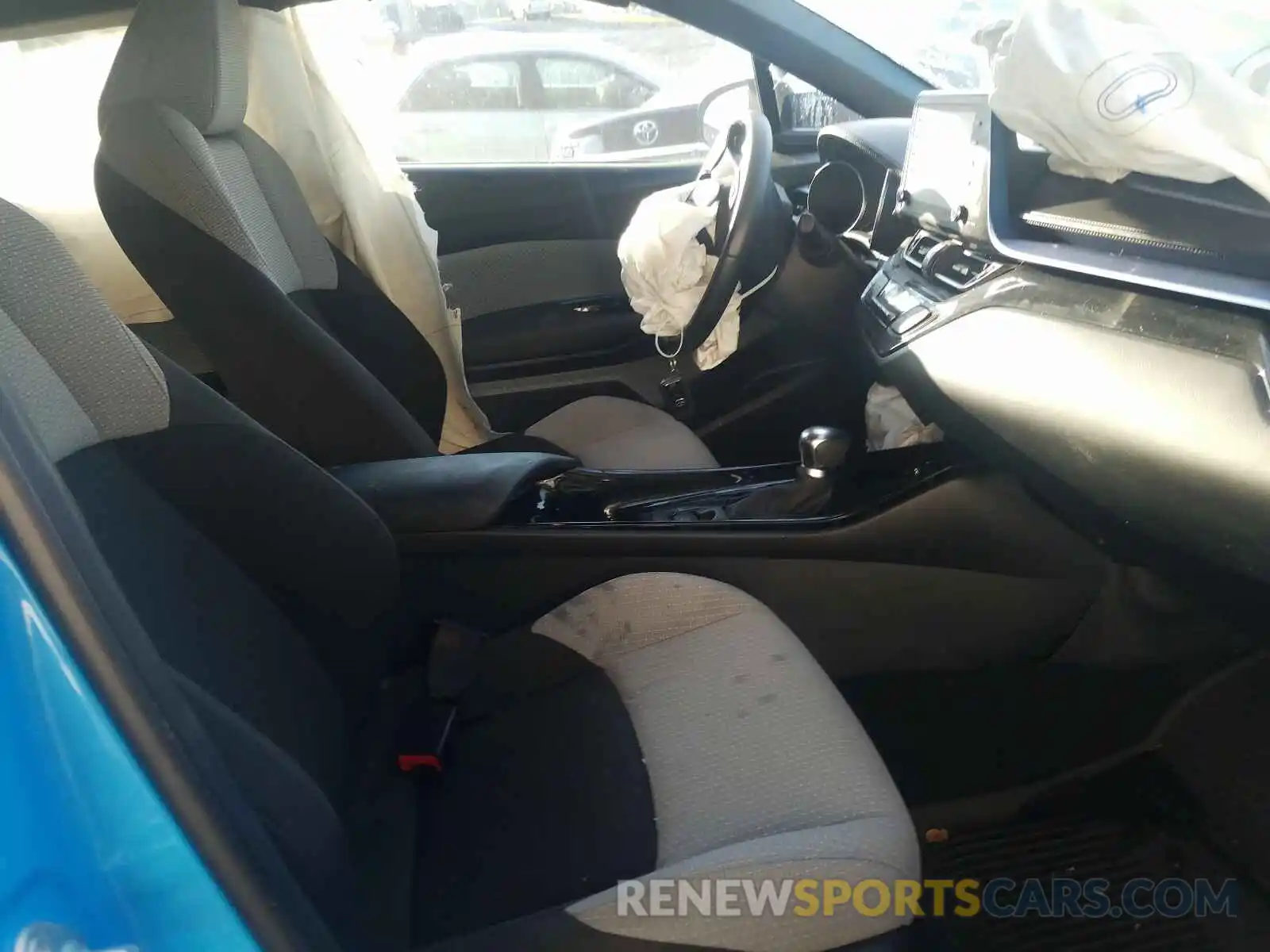 5 Photograph of a damaged car NMTKHMBX7KR091768 TOYOTA C-HR 2019